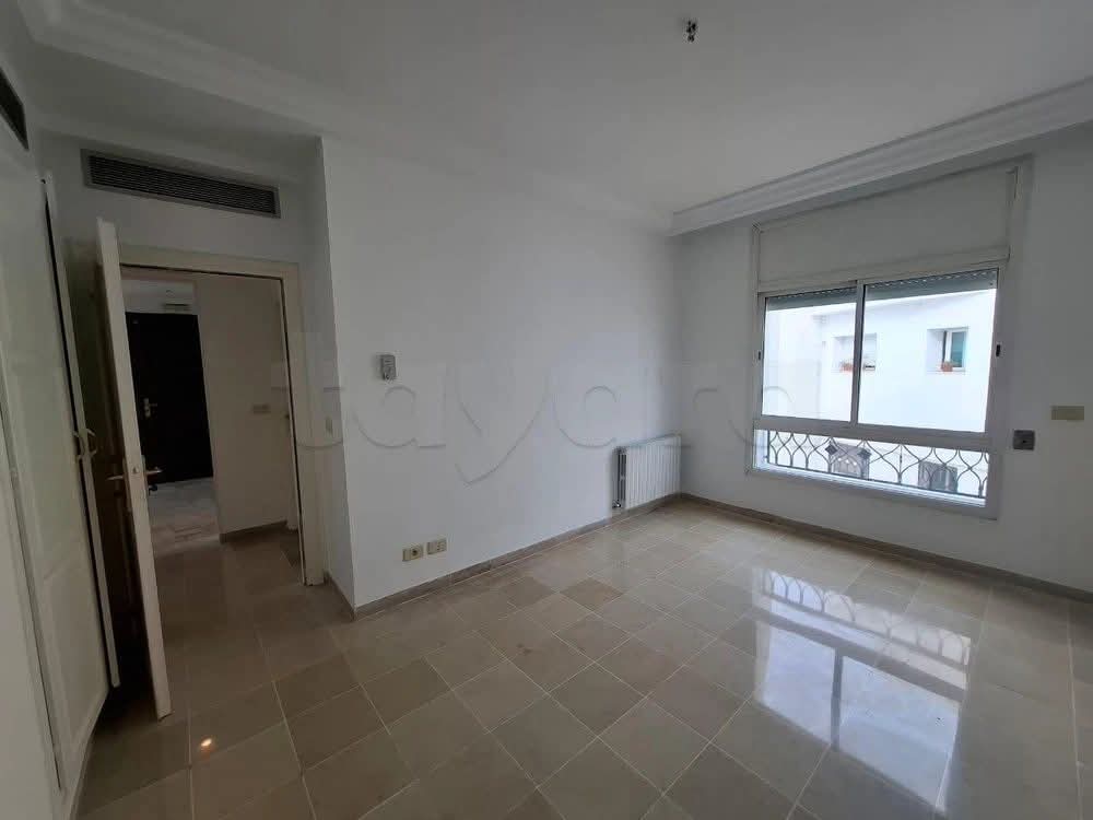 El Menzah El Manar 2 Location Appart. 4 pices S3 1600 d manar 2