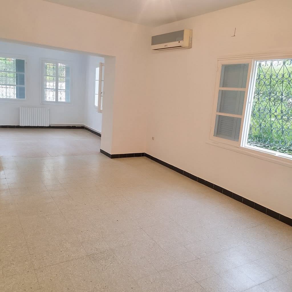 Ariana Ville&nbsp;El Menzah 6&nbsp;Location&nbsp;Maisons&nbsp;Rdc villa s4 1700 d menzah 6