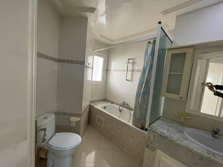 Ariana Ville&nbsp;Cite Ennasr 2&nbsp;Location&nbsp;Appart. 4 pi�ces&nbsp;S3 1450 d ennasr 2