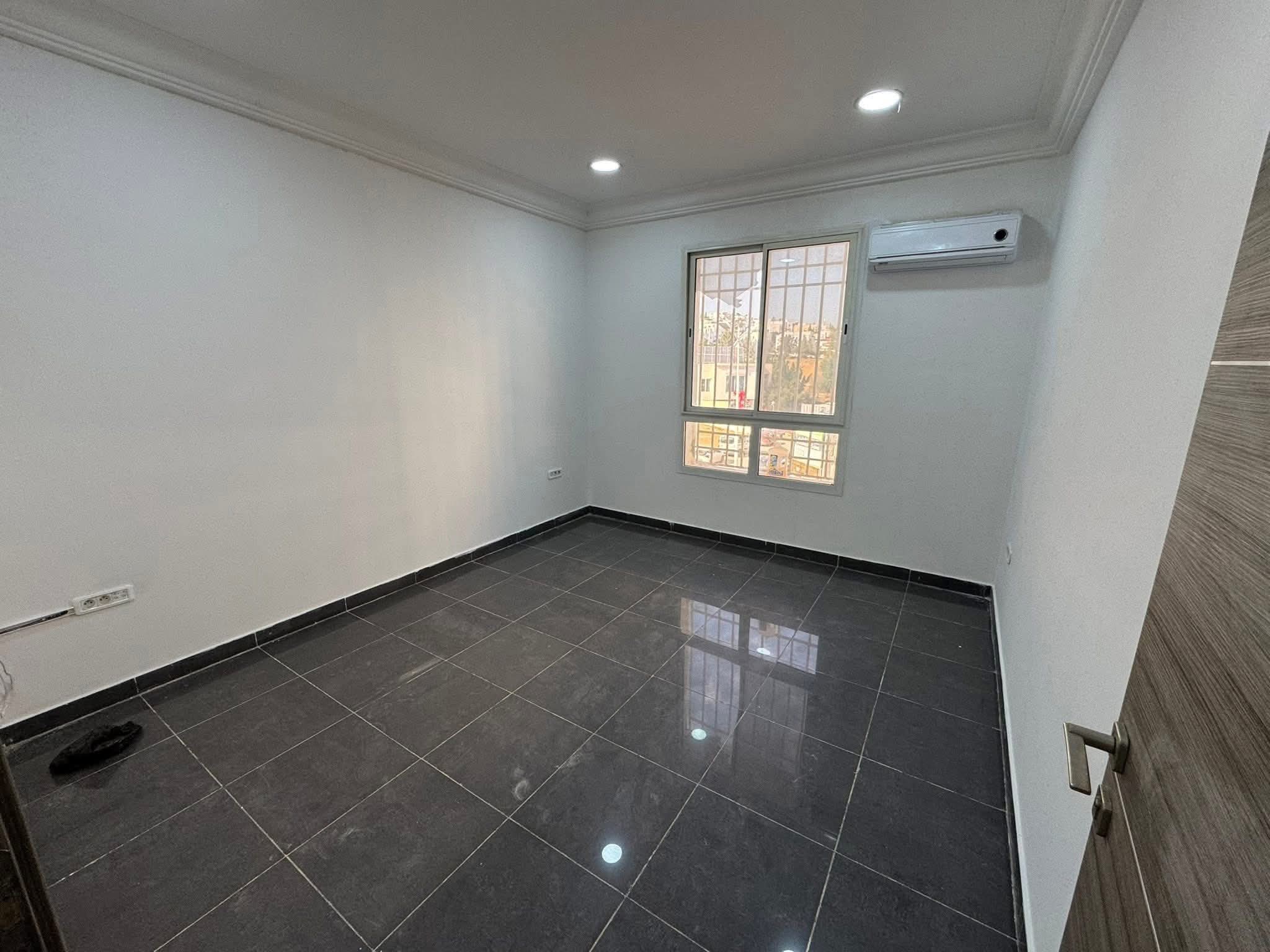 Ariana Ville&nbsp;Cite Ennasr 2&nbsp;Bureaux & Commerces&nbsp;Bureau&nbsp;Bureau h3 1400 d ennasr 2