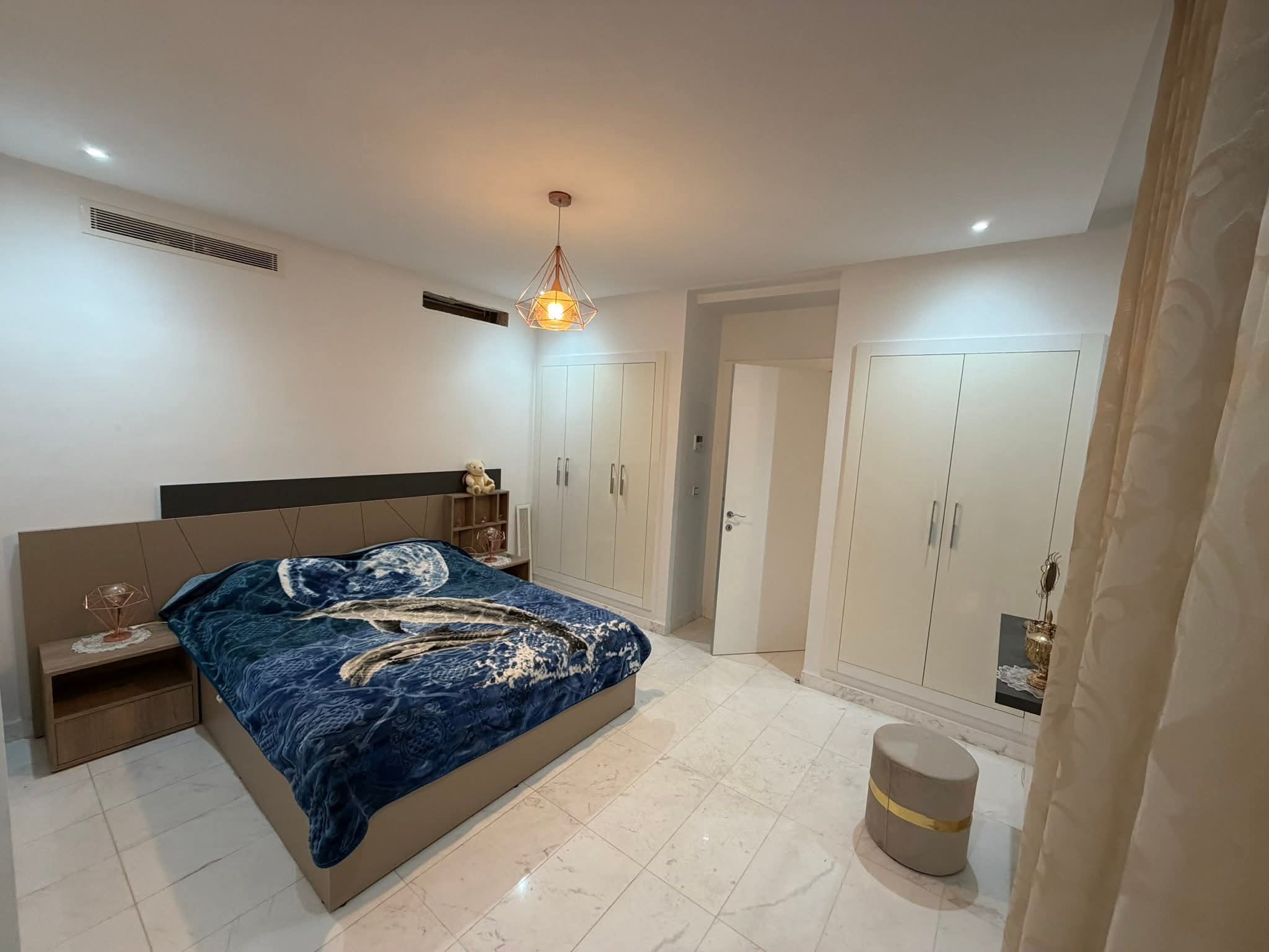 Ariana Ville&nbsp;Cite Ennasr 2&nbsp;Location&nbsp;Appart. 4 pi�ces&nbsp;S3  meuble 2400d ennasr 2