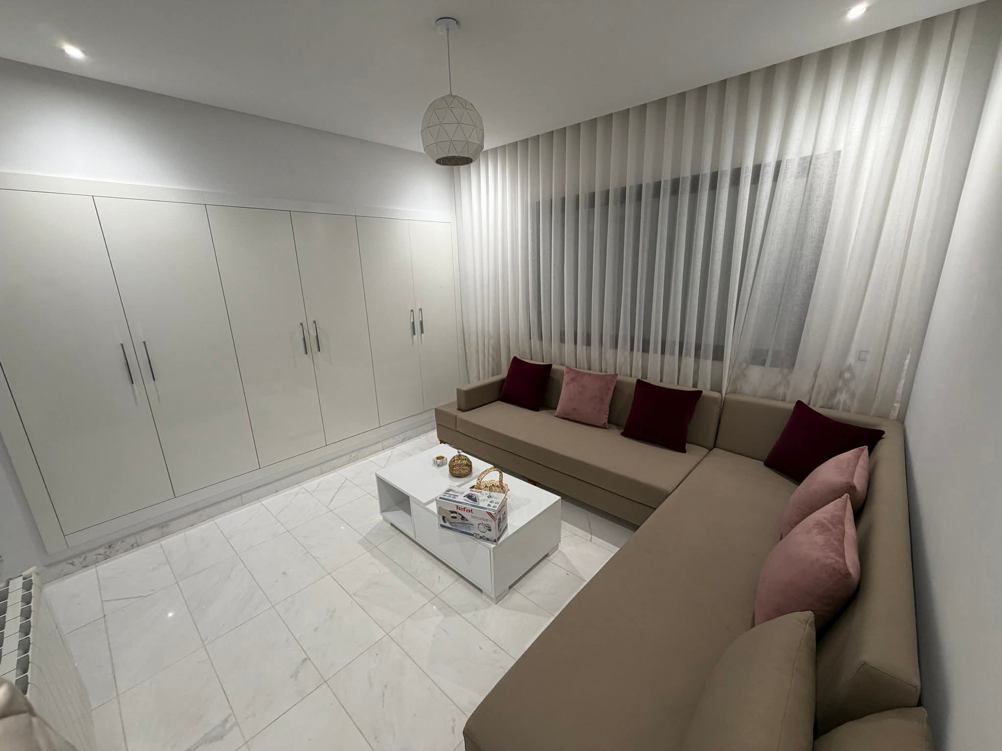 Ariana Ville&nbsp;Cite Ennasr 2&nbsp;Location&nbsp;Appart. 4 pi�ces&nbsp;S3  meuble 2400d ennasr 2