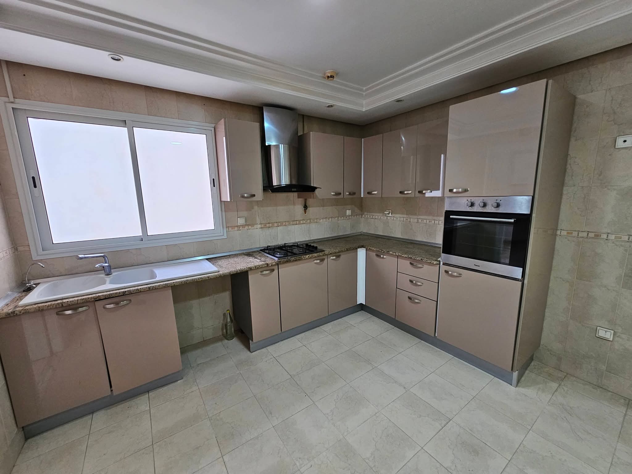 Ariana Ville&nbsp;Cite Ennasr 2&nbsp;Location&nbsp;Appart. 5 pi�ces+&nbsp;S4 1800 d ennasr 2