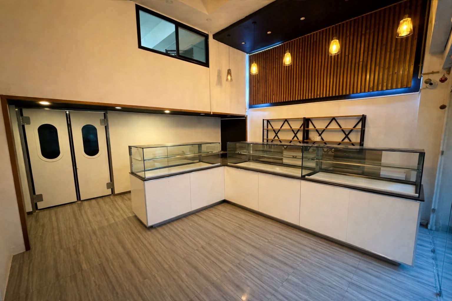 Ariana Ville&nbsp;Riadh Landlous&nbsp;Bureaux & Commerces&nbsp;Fond de Commerce&nbsp;Fonds de toutes commerce 155 md