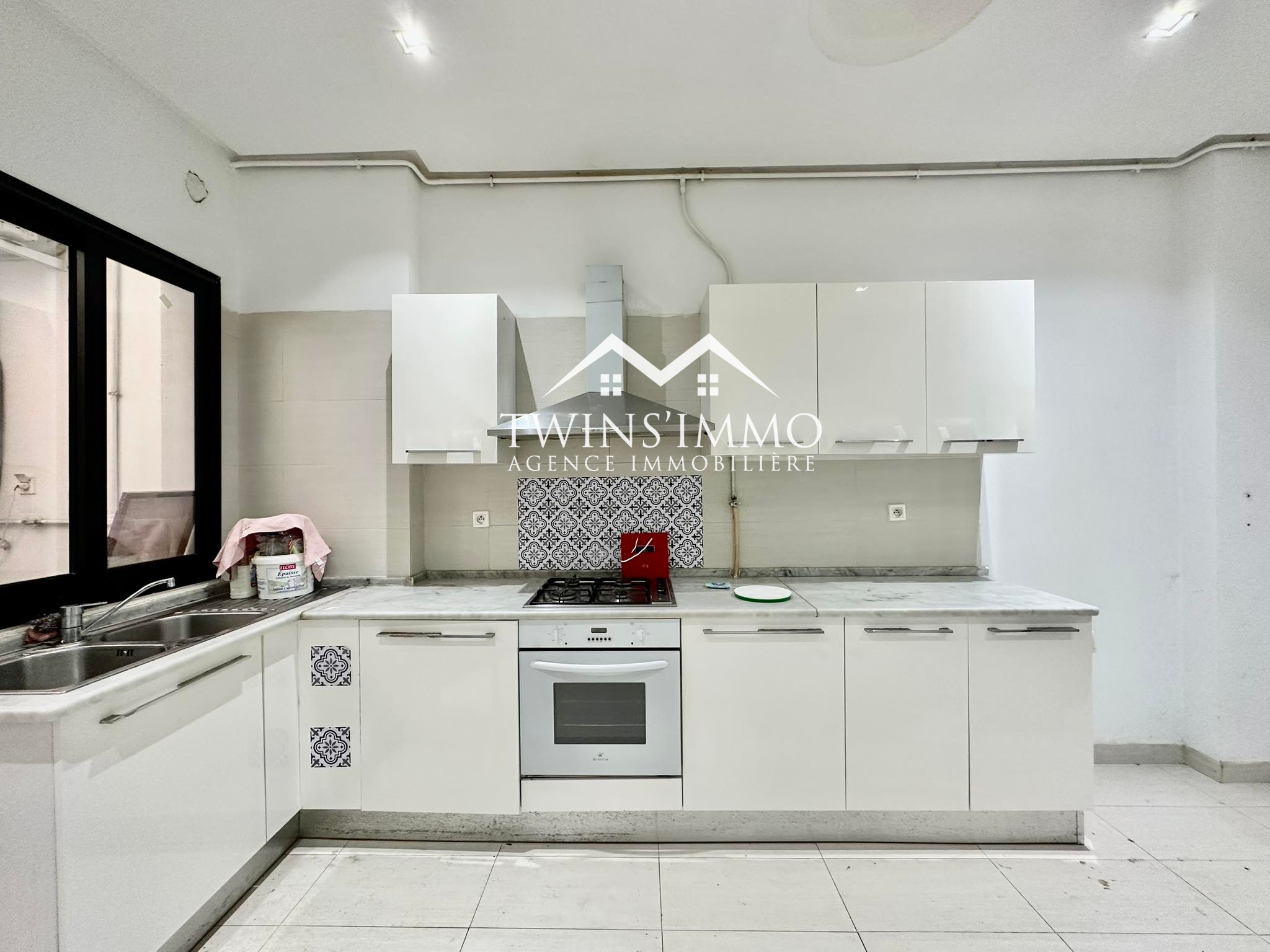 La Marsa Cite Du Stade Location Appart. 4 pices Appartement s4 avec jardin  la marsa