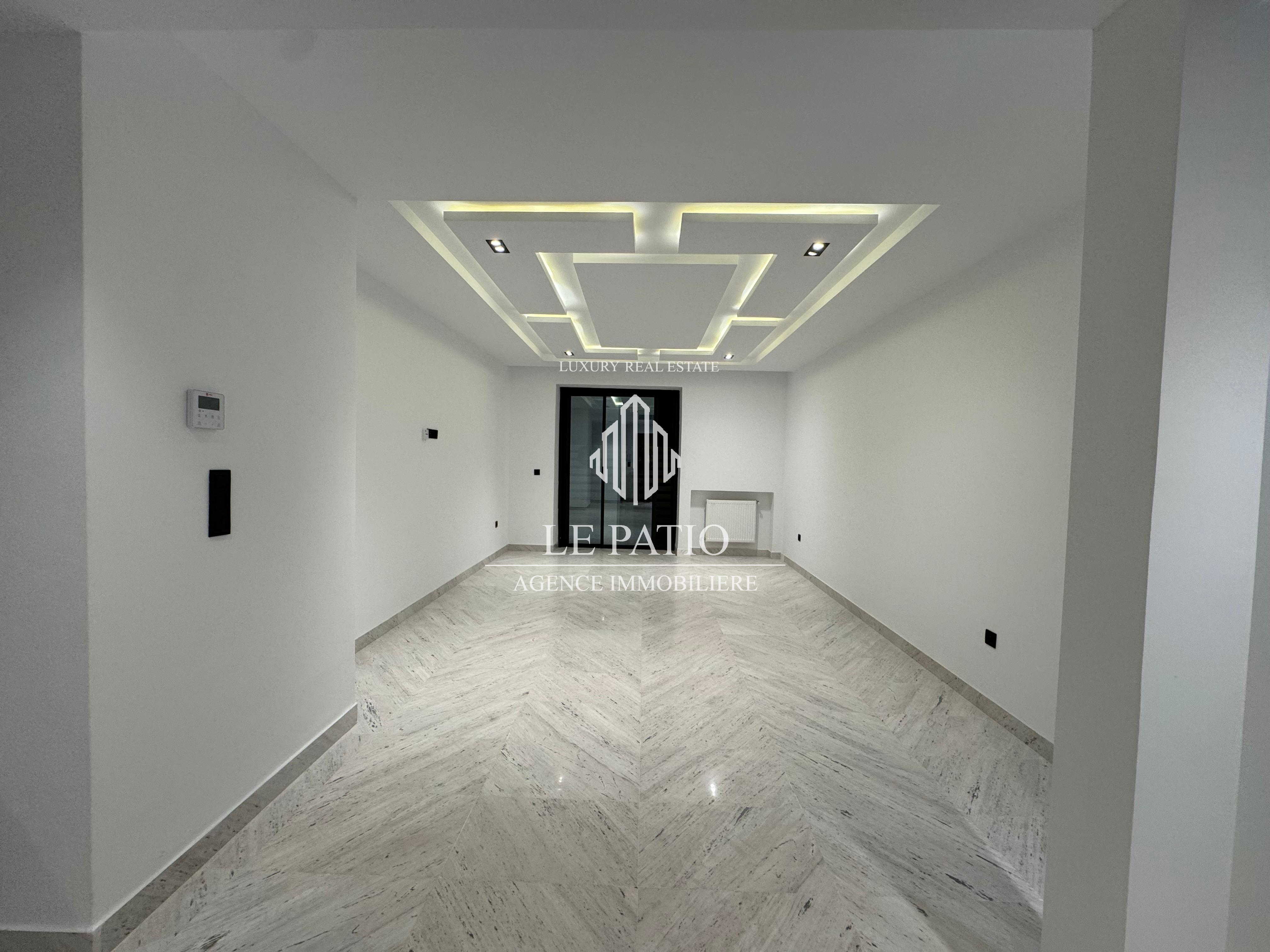 Location&nbsp;Duplex