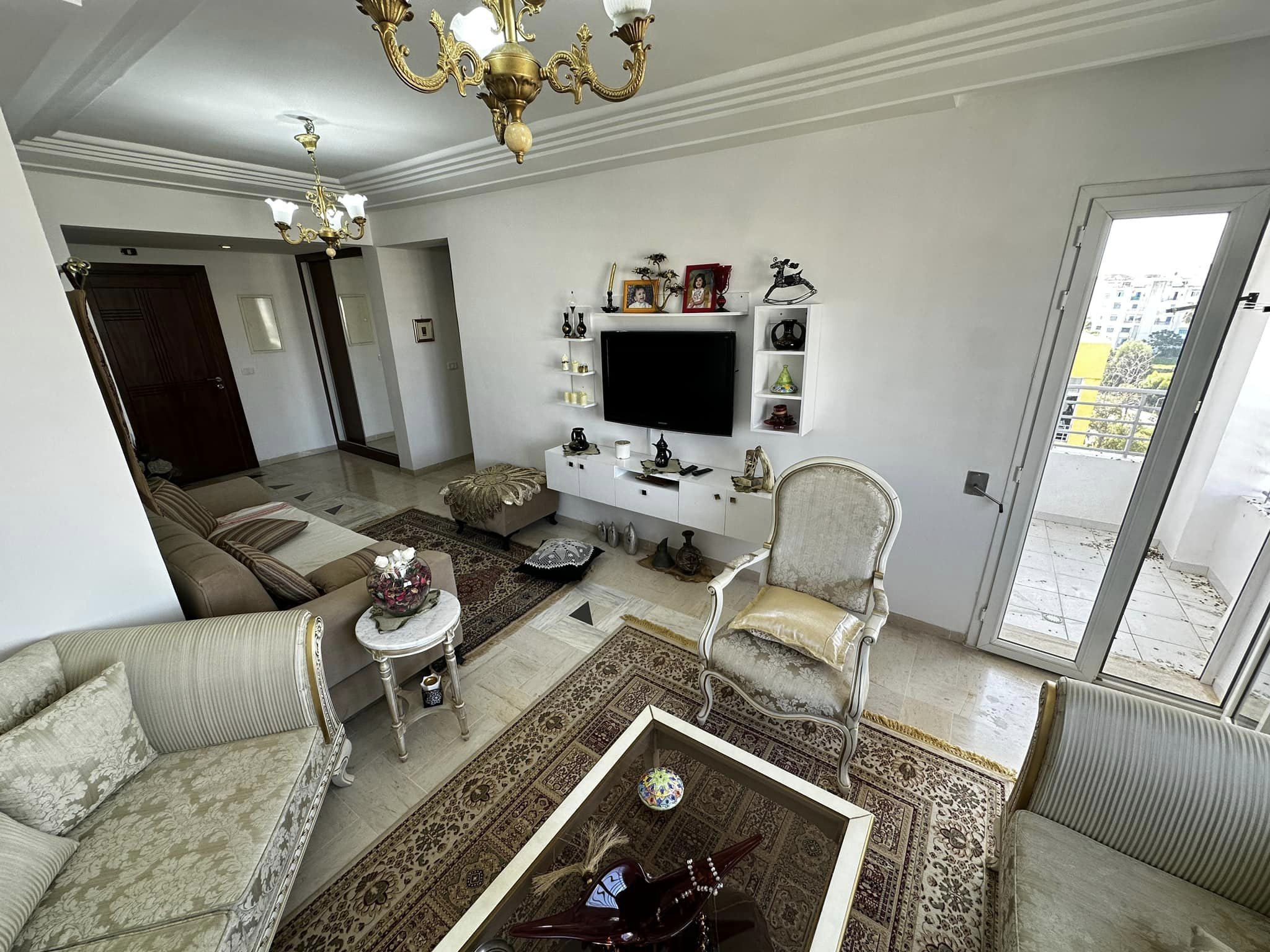 Rades&nbsp;Chouchet Rades&nbsp;Location&nbsp;Appart. 3 pi�ces&nbsp;Un s3 richement meubl� � chouchet rades