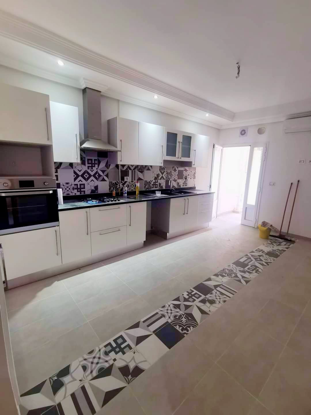 El Menzah El Menzah 9 Location Appart. 3 pices Superbe appartement s2  el menzah 9c