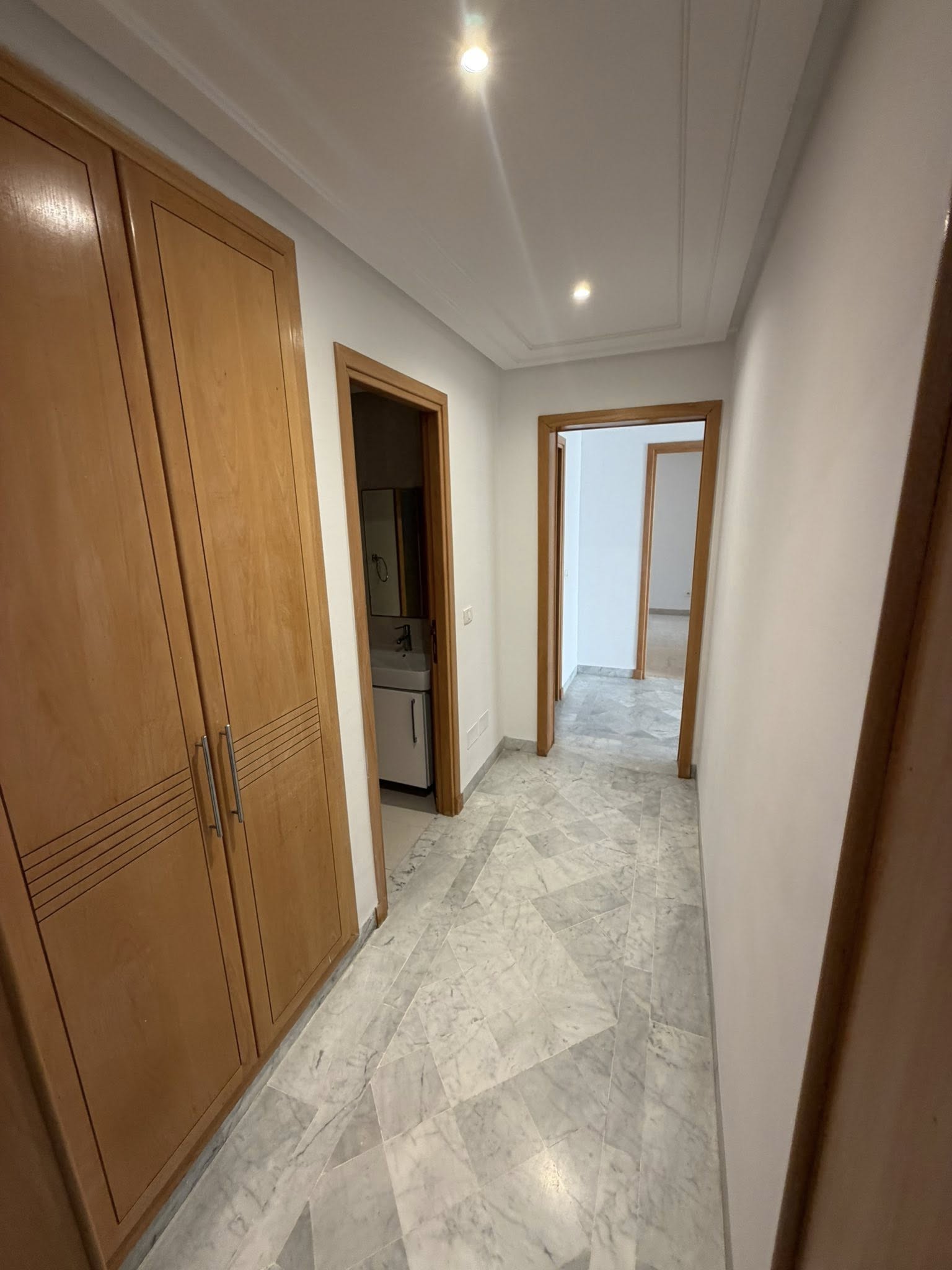 Ariana Ville Cite Ennasr 2 Location Appart. 4 pices Nouveau s3  ennaser 2