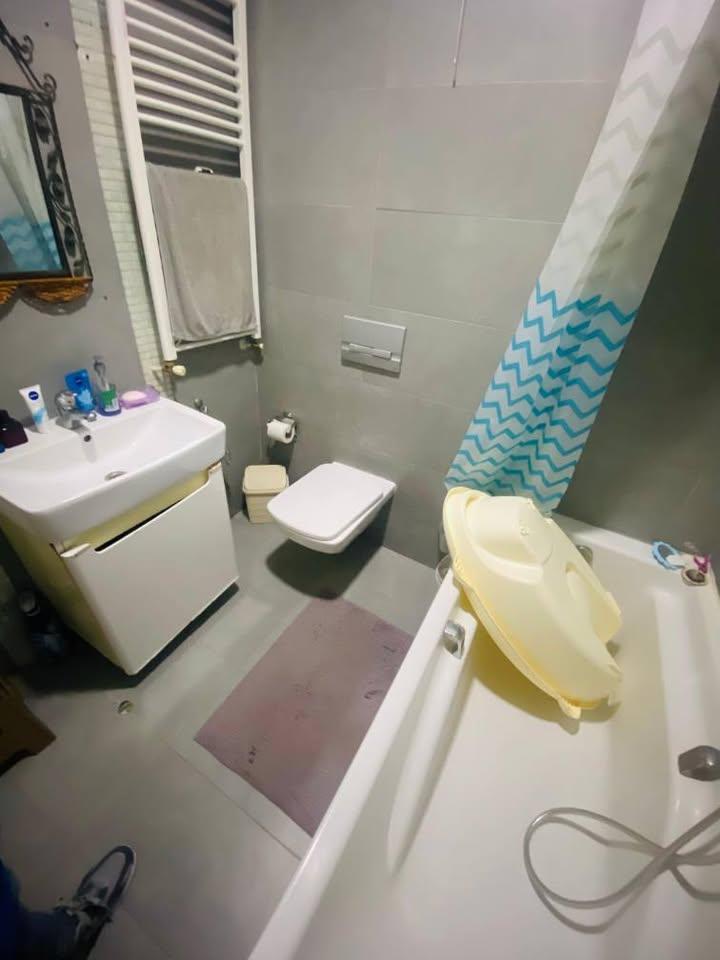 El Menzah El Menzah 9 Location Appart. 5 pices+ S 3a manzah 9