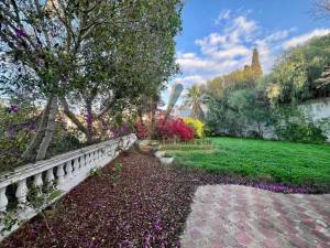 Carthage Sidi Bousaid Vente Maisons    villa  fort potentiel ref402a