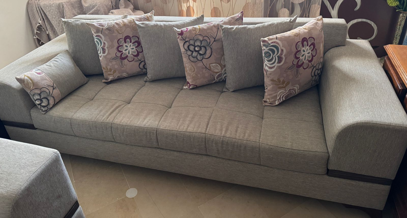 Nouvelle Medina&nbsp;Nouvelle Medina&nbsp;Salon - Salle � manger &nbsp;Salons&nbsp;Salon 5 places avec table basse