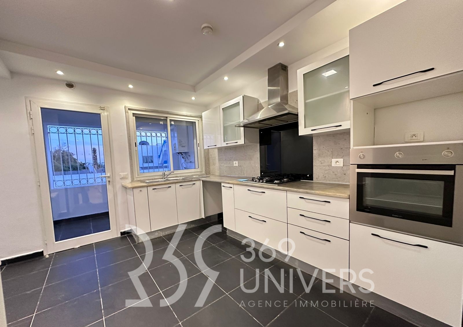 La Marsa&nbsp;Marsa Safsaf&nbsp;Location&nbsp;Appart. 3 pi�ces&nbsp;Appartement vue sur mer � la marsa ref ra160