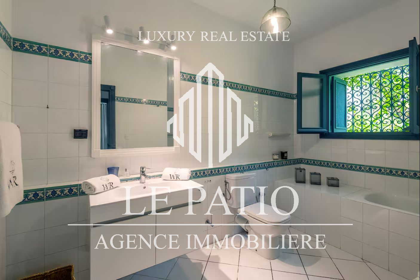 La Marsa Gammart Location Maisons Villa s3 meuble avec rooftop piscine et vue mer