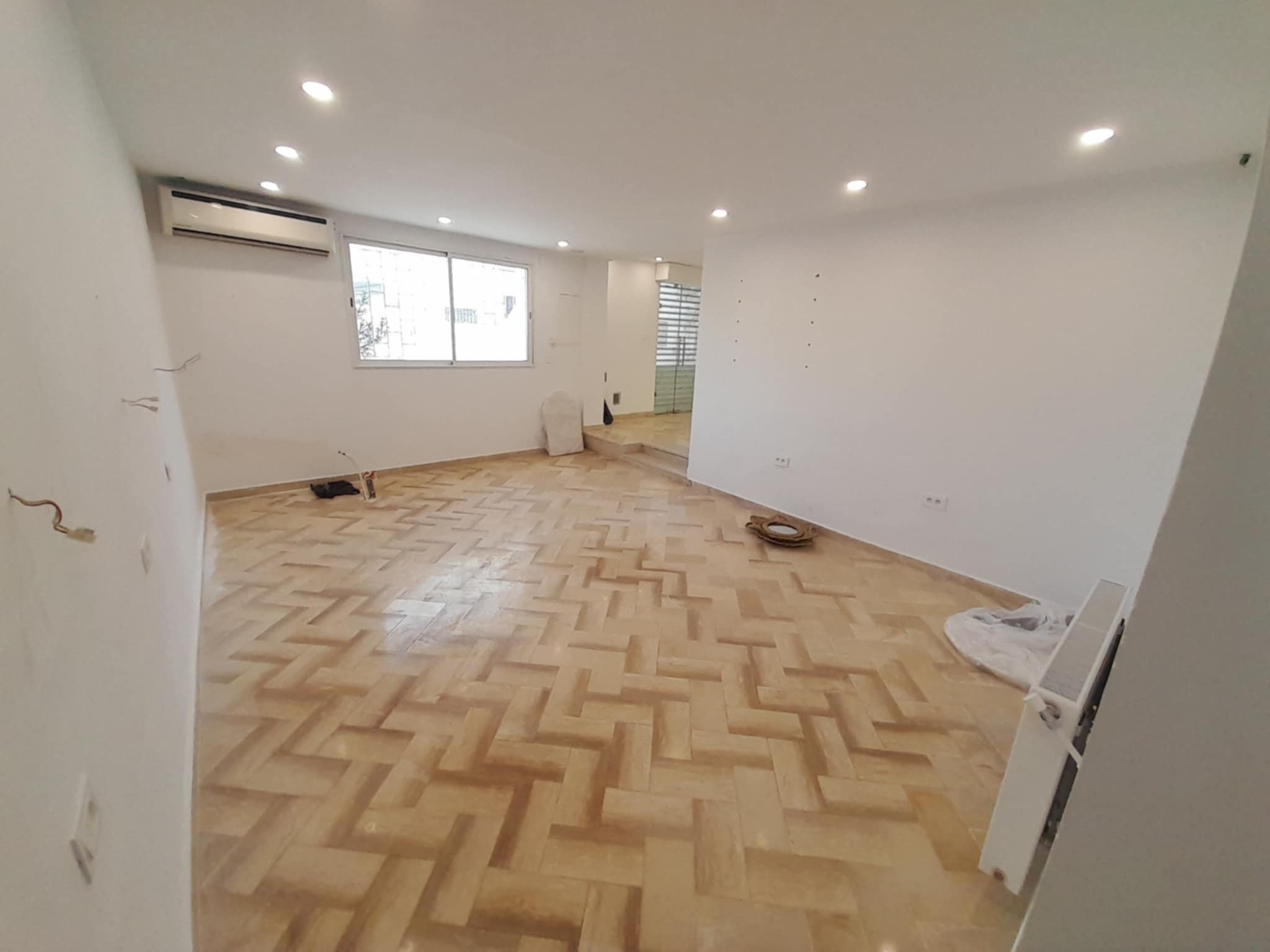 Ariana Ville&nbsp;El Menzah 8&nbsp;Location&nbsp;Surfaces&nbsp;Local commercial menzah 8