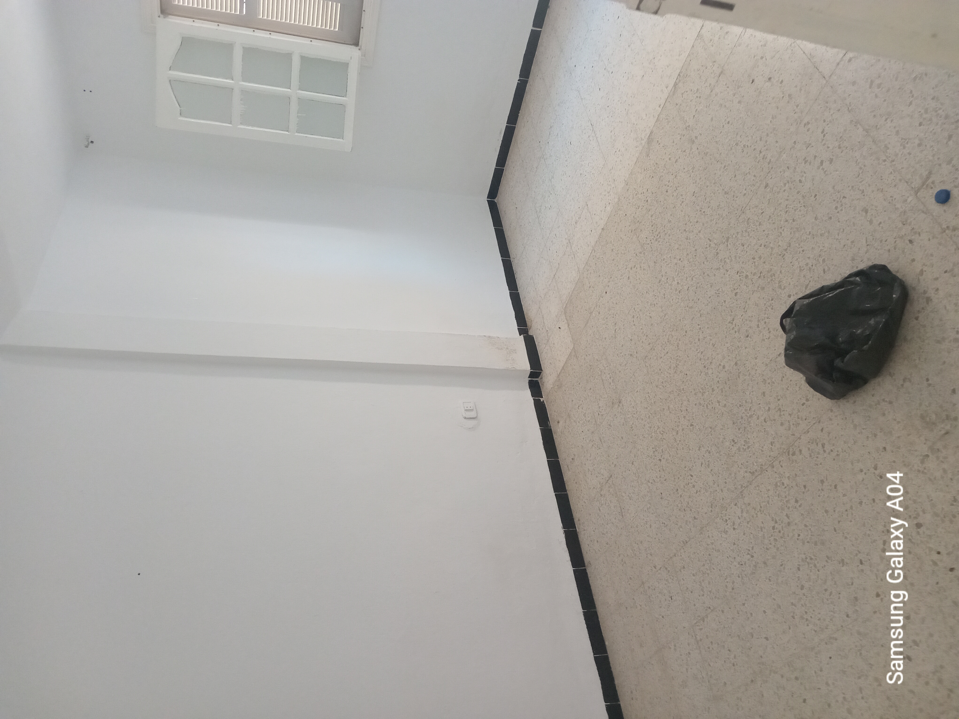 Raoued&nbsp;Jaafar 2&nbsp;Location&nbsp;Maisons&nbsp;Maison rez de chauss�e avec jardin