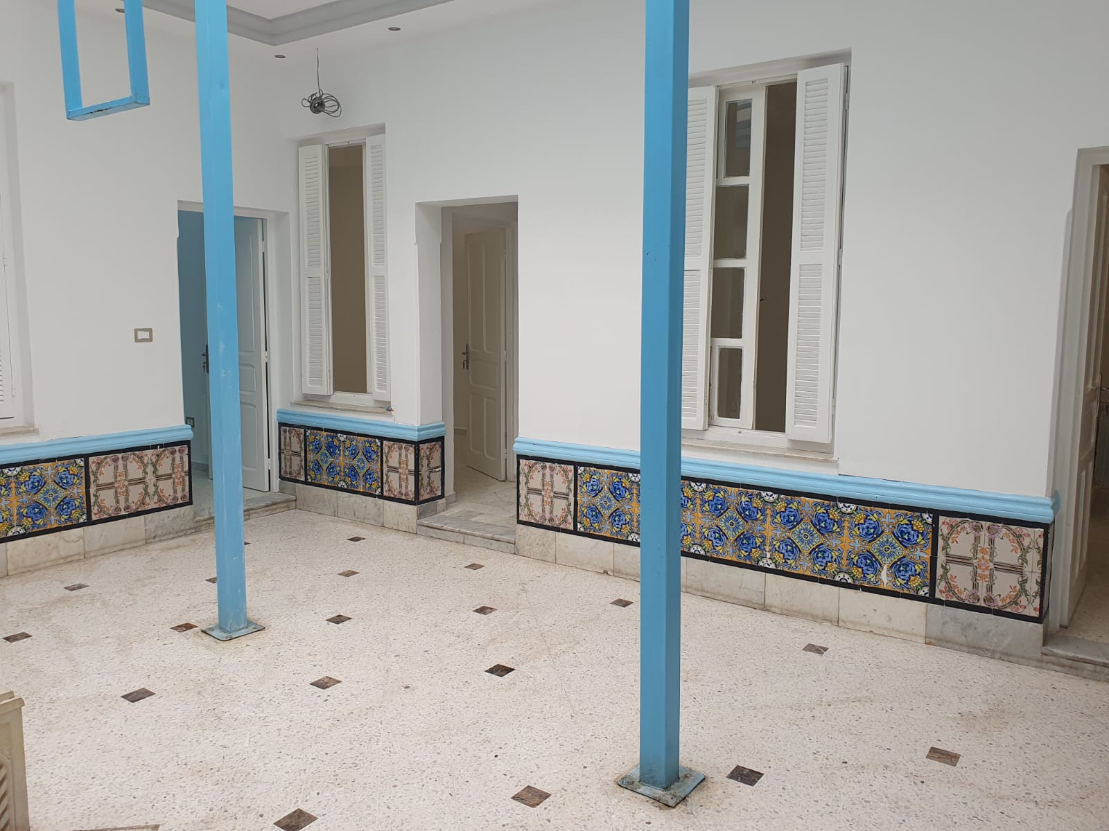 Sidi El Bechir&nbsp;Maakel Ezza�M&nbsp;Vente&nbsp;Maisons&nbsp;Un super rez de chauss�e haut standing