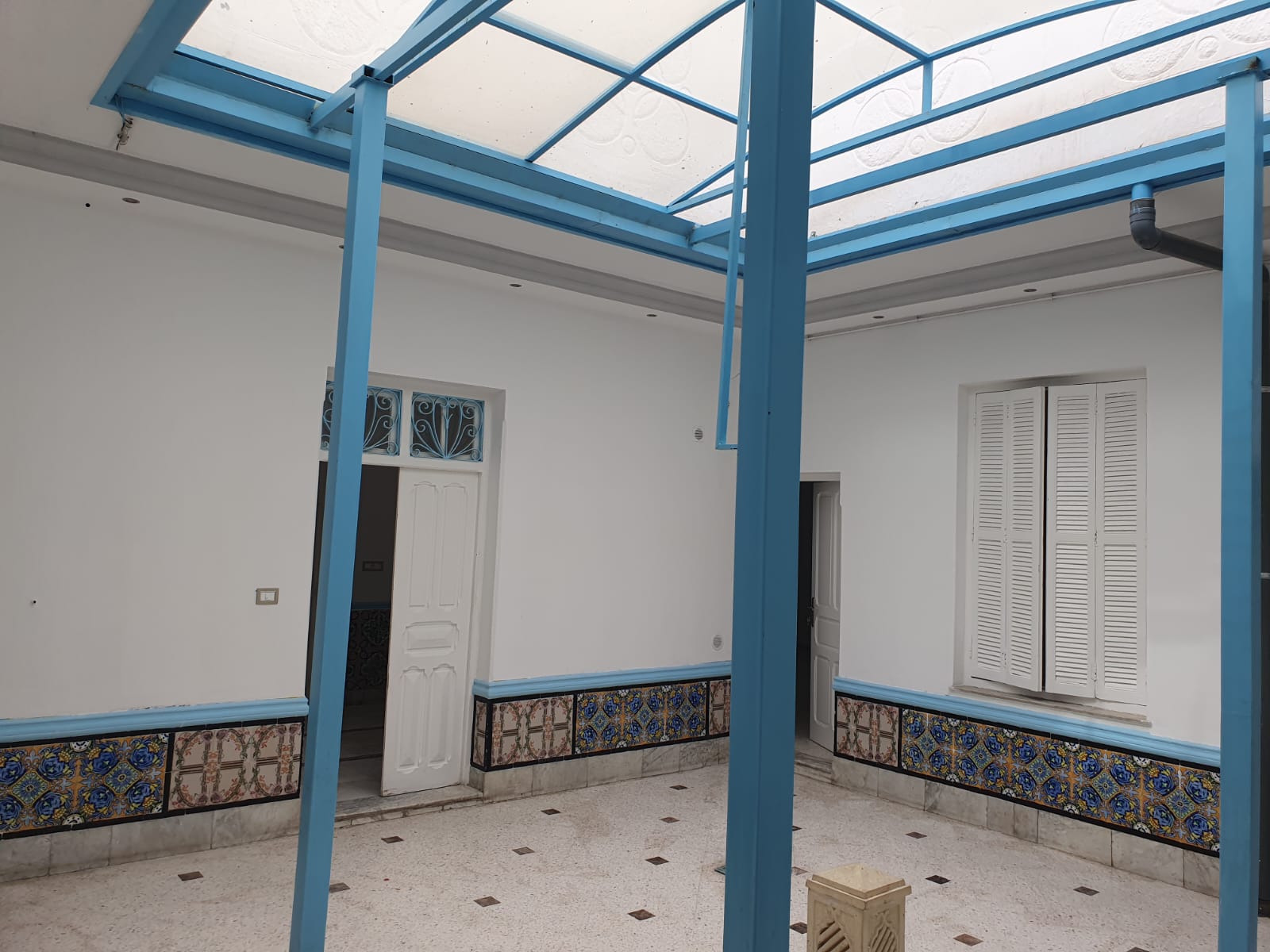 Sidi El Bechir&nbsp;Maakel Ezza�M&nbsp;Vente&nbsp;Maisons&nbsp;Un super rez de chauss�e haut standing