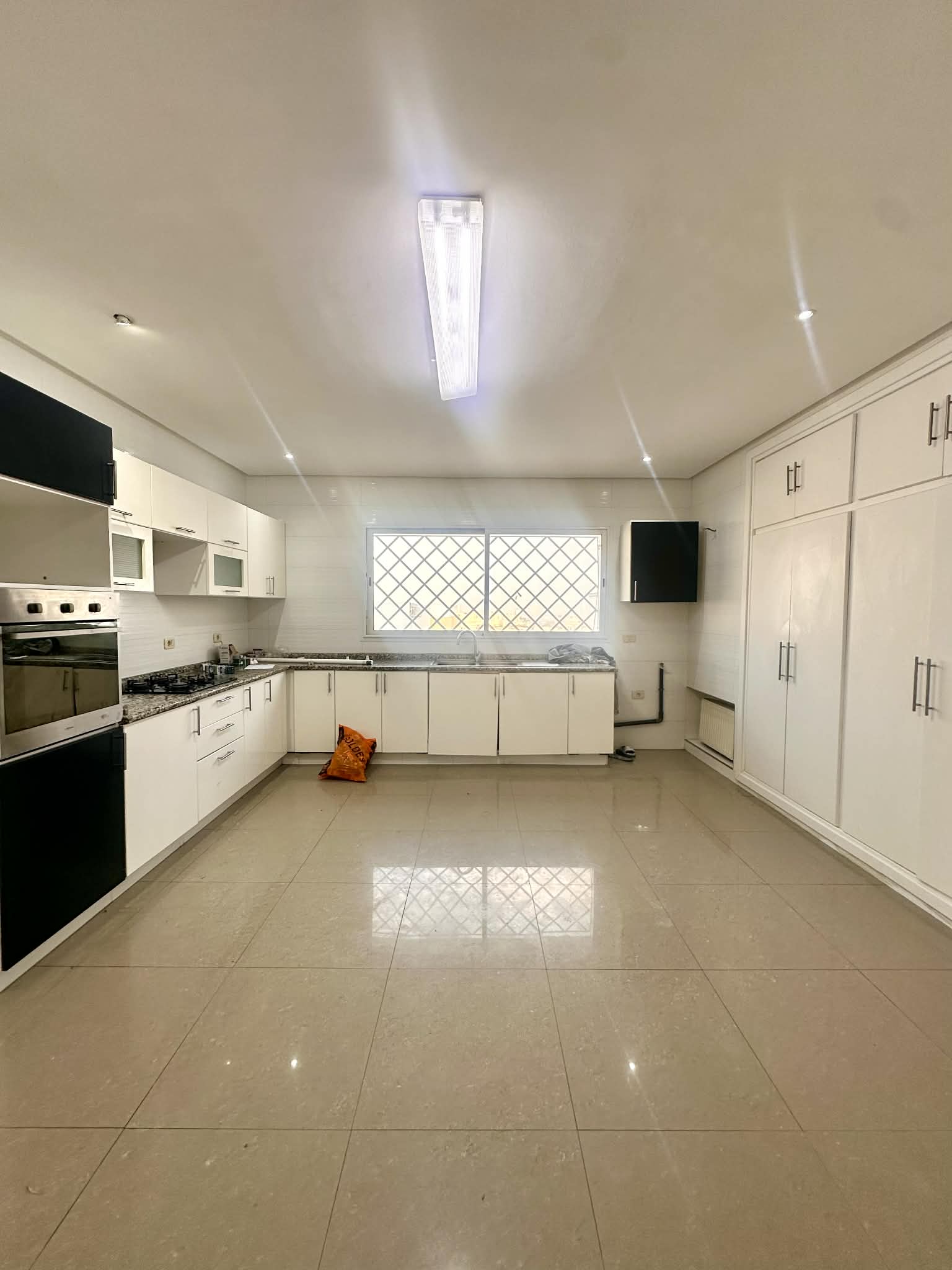 El Menzah&nbsp;El Menzah 9&nbsp;Location&nbsp;Maisons&nbsp;Villa haut standing