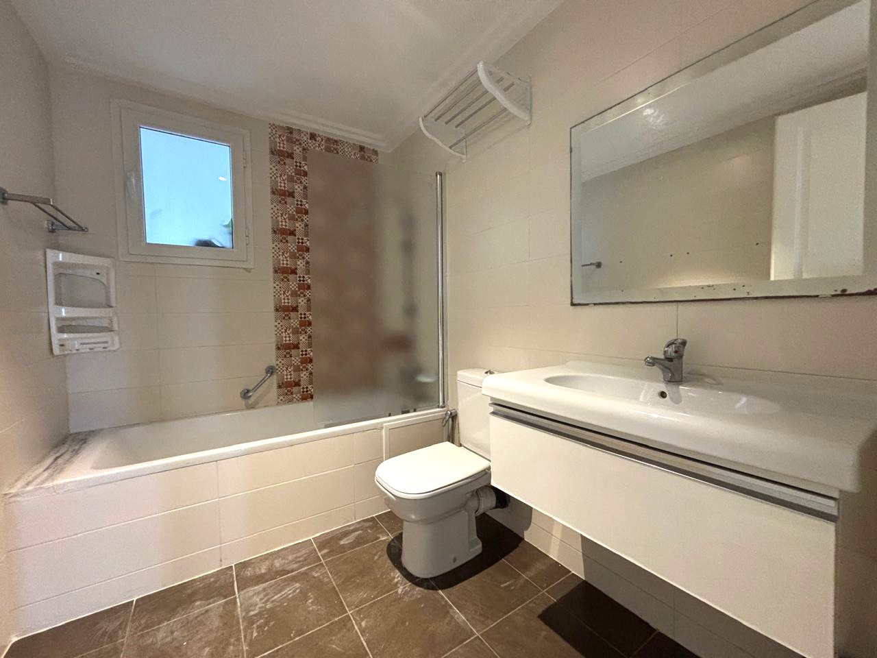 La Soukra&nbsp;La Soukra&nbsp;Location&nbsp;Appart. 4 pi�ces&nbsp;Appt s3 de 150m2 � la soukra park