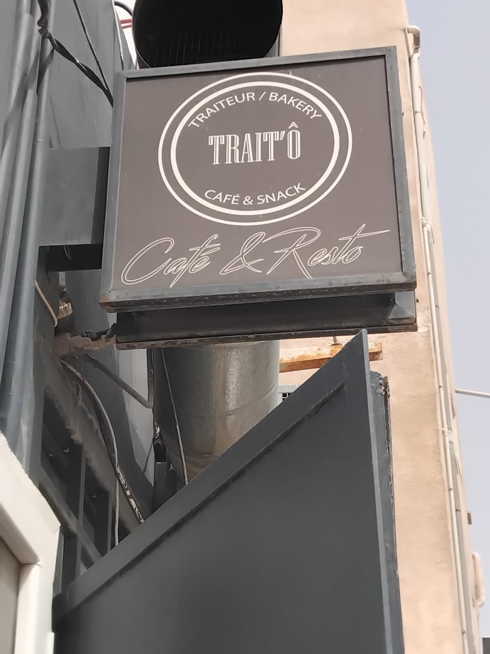 Cite El Khadra&nbsp;Kheireddine Pacha&nbsp;Bureaux & Commerces&nbsp;Fond de Commerce&nbsp;Caf� resto fond de commerce