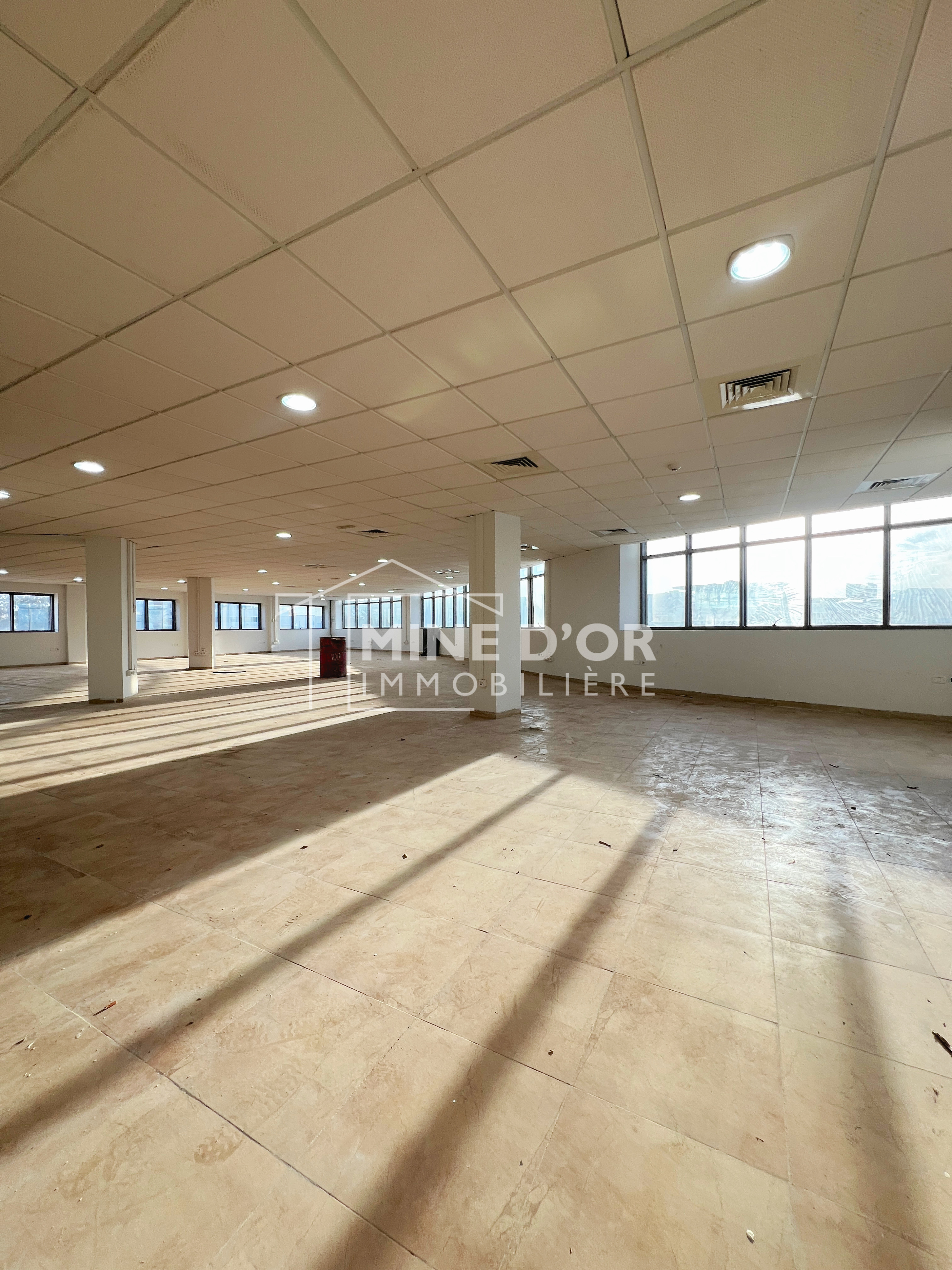 La Soukra&nbsp;Charguia 2&nbsp;Bureaux & Commerces&nbsp;Bureau&nbsp;Open space au coeur charguia 2