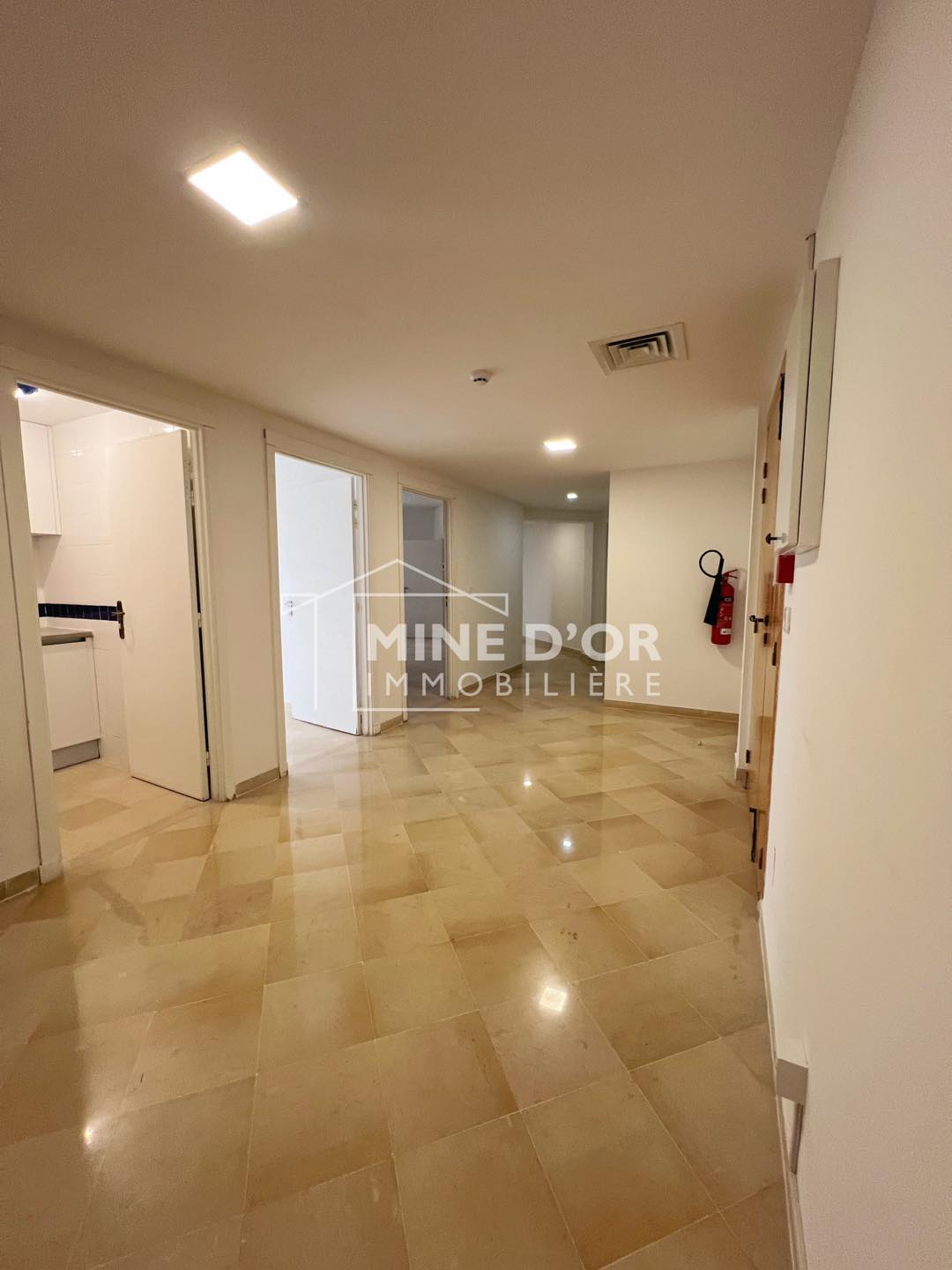 Bureaux & Commerces&nbsp;Bureau