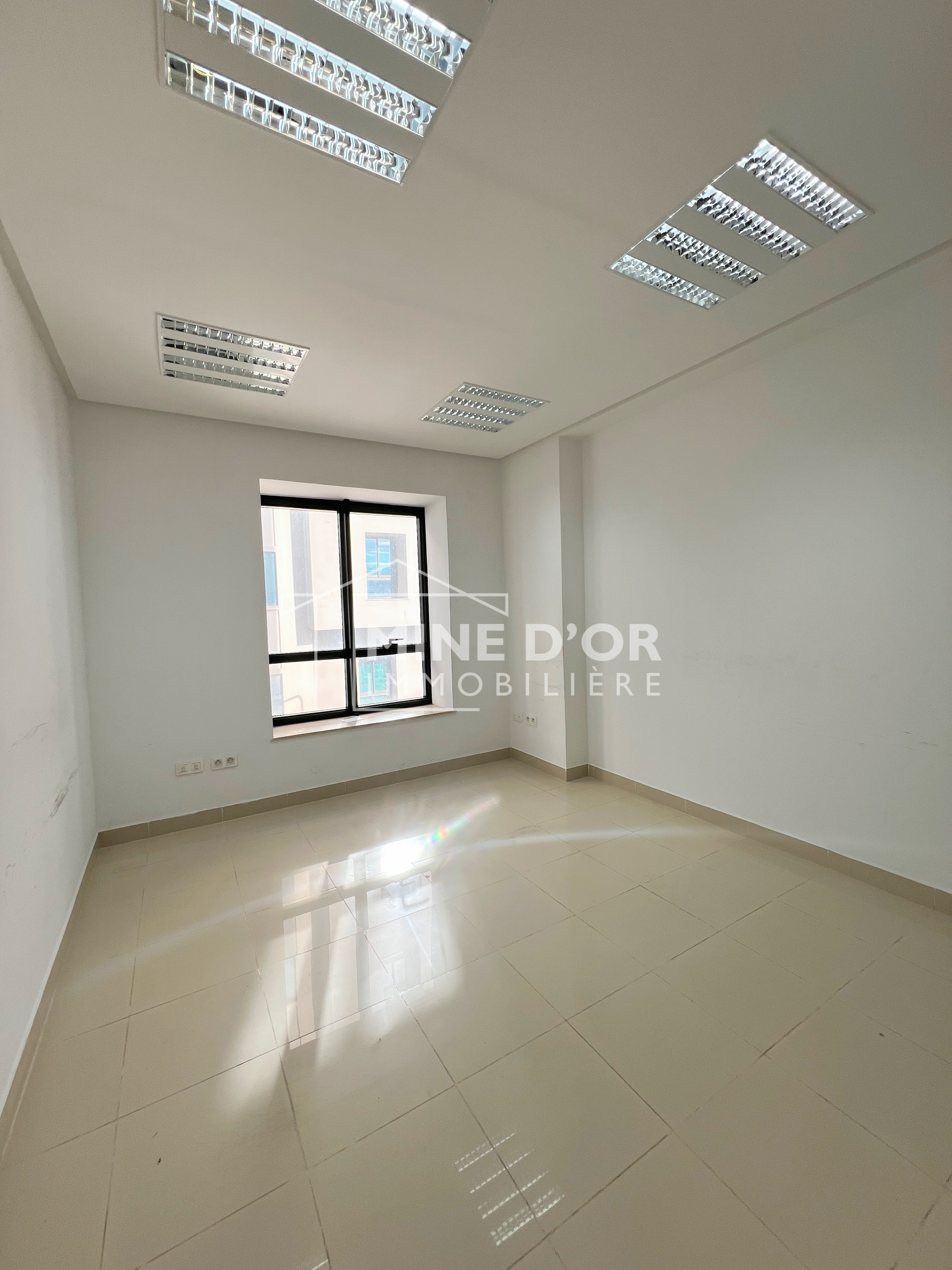 Bureaux & Commerces&nbsp;Bureau