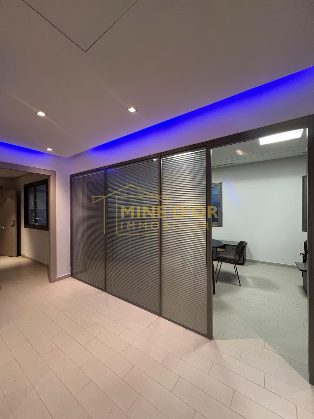 La Marsa&nbsp;Berge Du Lac&nbsp;Bureaux & Commerces&nbsp;Bureau&nbsp;Av ou al bureau au coeur lac 2