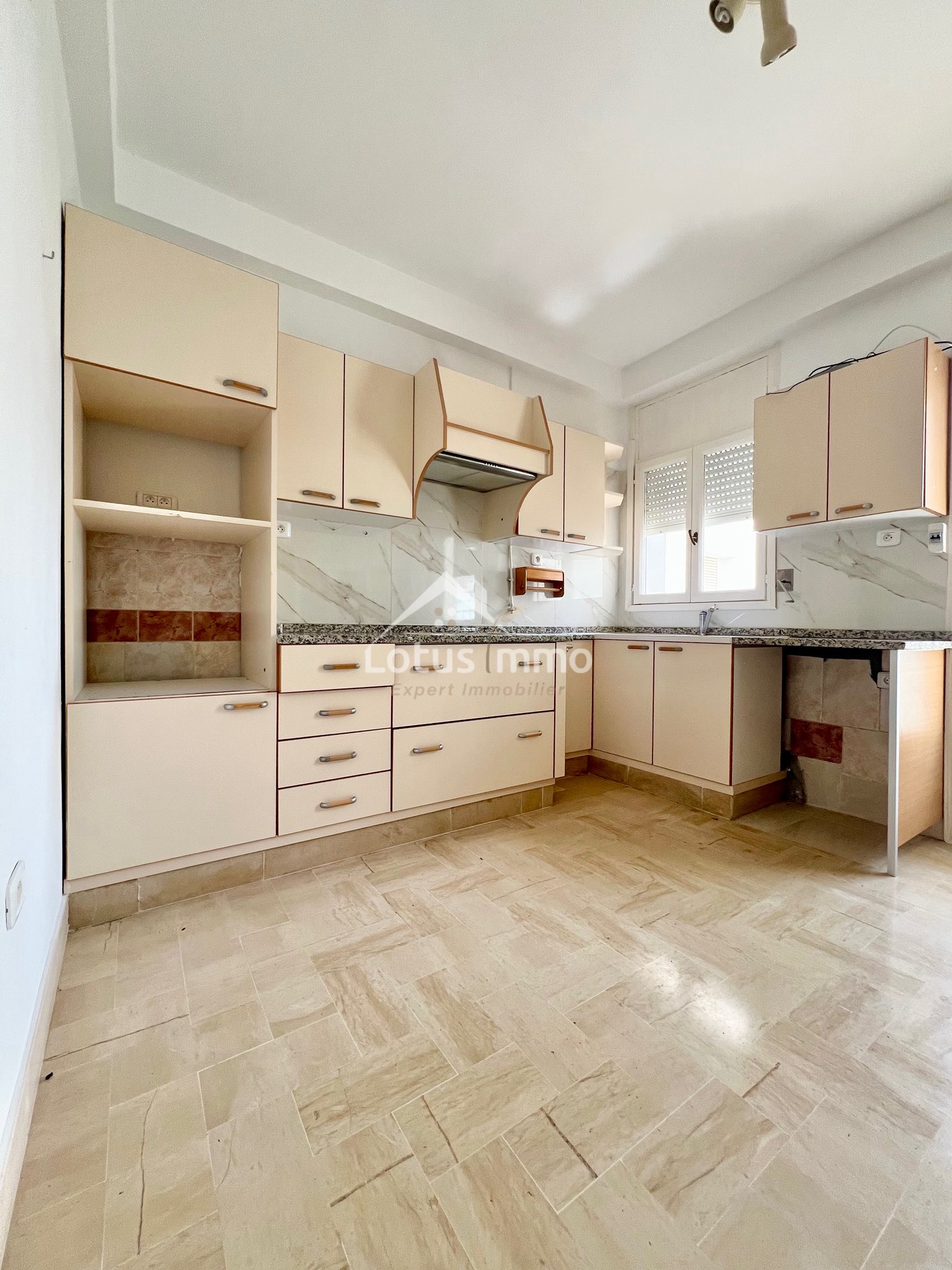 Ariana Ville&nbsp;Cite Ennasr 1&nbsp;Vente&nbsp;Appart. 4 pi�ces&nbsp;Appartement s4 � ennasr 1