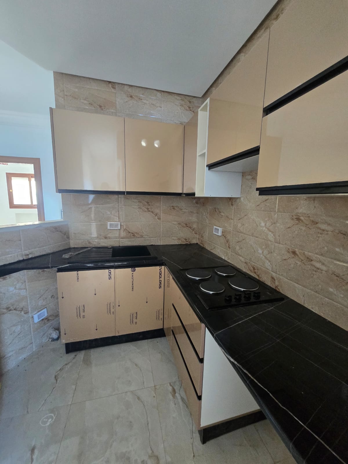 Akouda&nbsp;Chatt Meriem&nbsp;Vente&nbsp;Appart. 1 pi�ce&nbsp;Appartement s3 pieds dans l'eau a chatt mariem