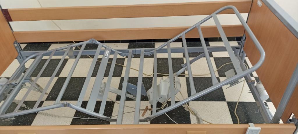 Sousse Jaouhara Sahloul Autres meubles Autres Lit mdicalis lectrique invacare