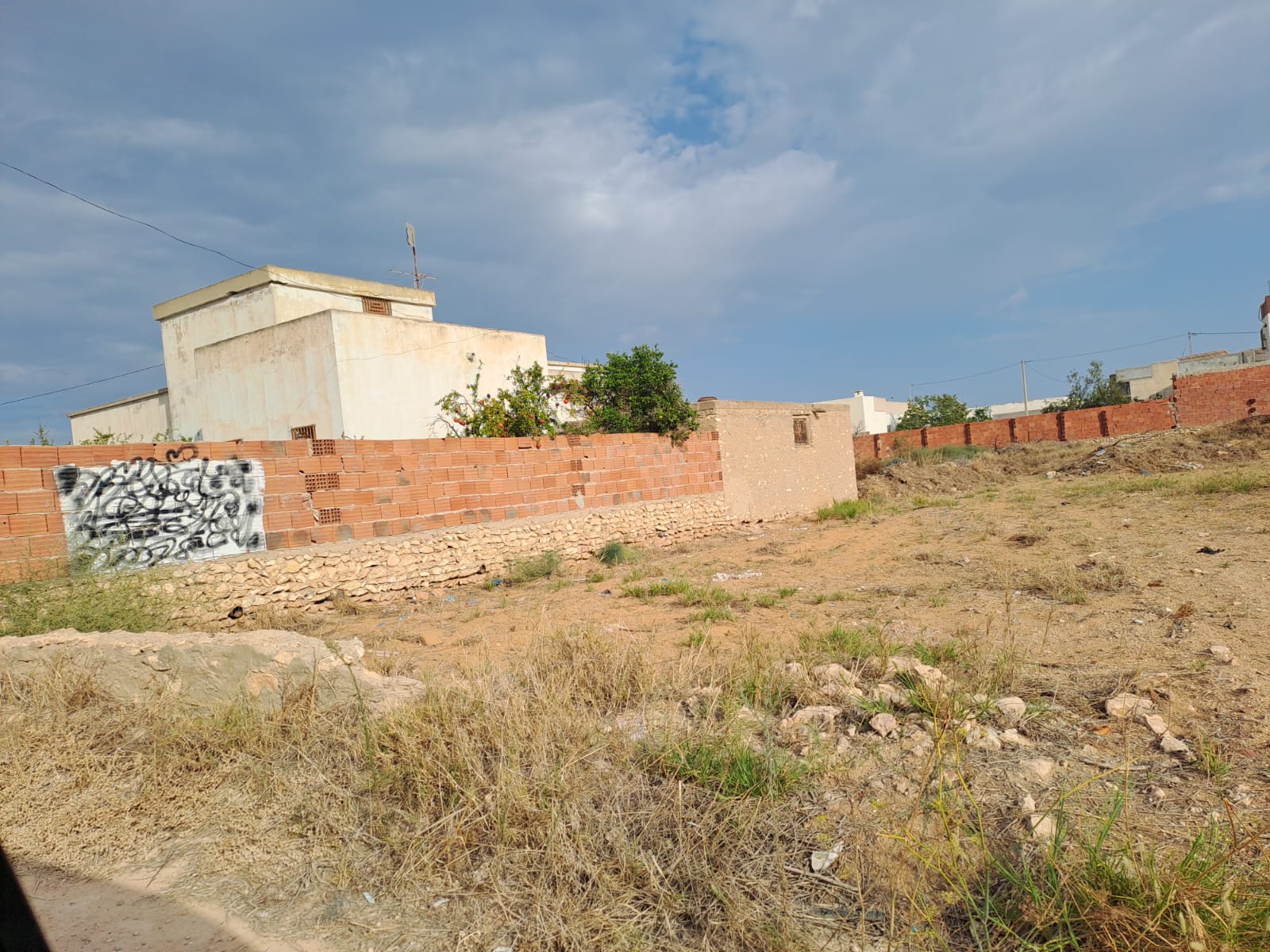 Sakiet Eddaier Sakiet Eddaier Terrain Terrain nu Terrain zone villa