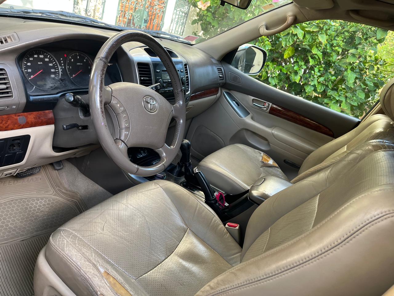 La Marsa Gammart Toyota Land Cruiser Toyota land cruiser prado vx 2009 7 places