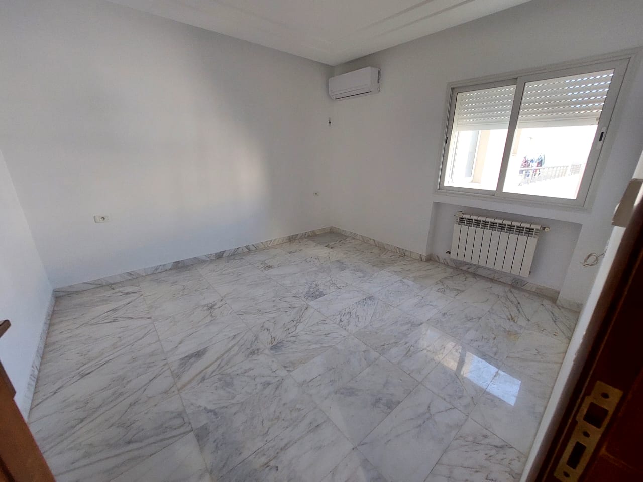 Ain Zaghouan&nbsp;Ain Zaghouan&nbsp;Location&nbsp;Appart. 5 pi�ces+&nbsp;S4 � ain zaghouan nord