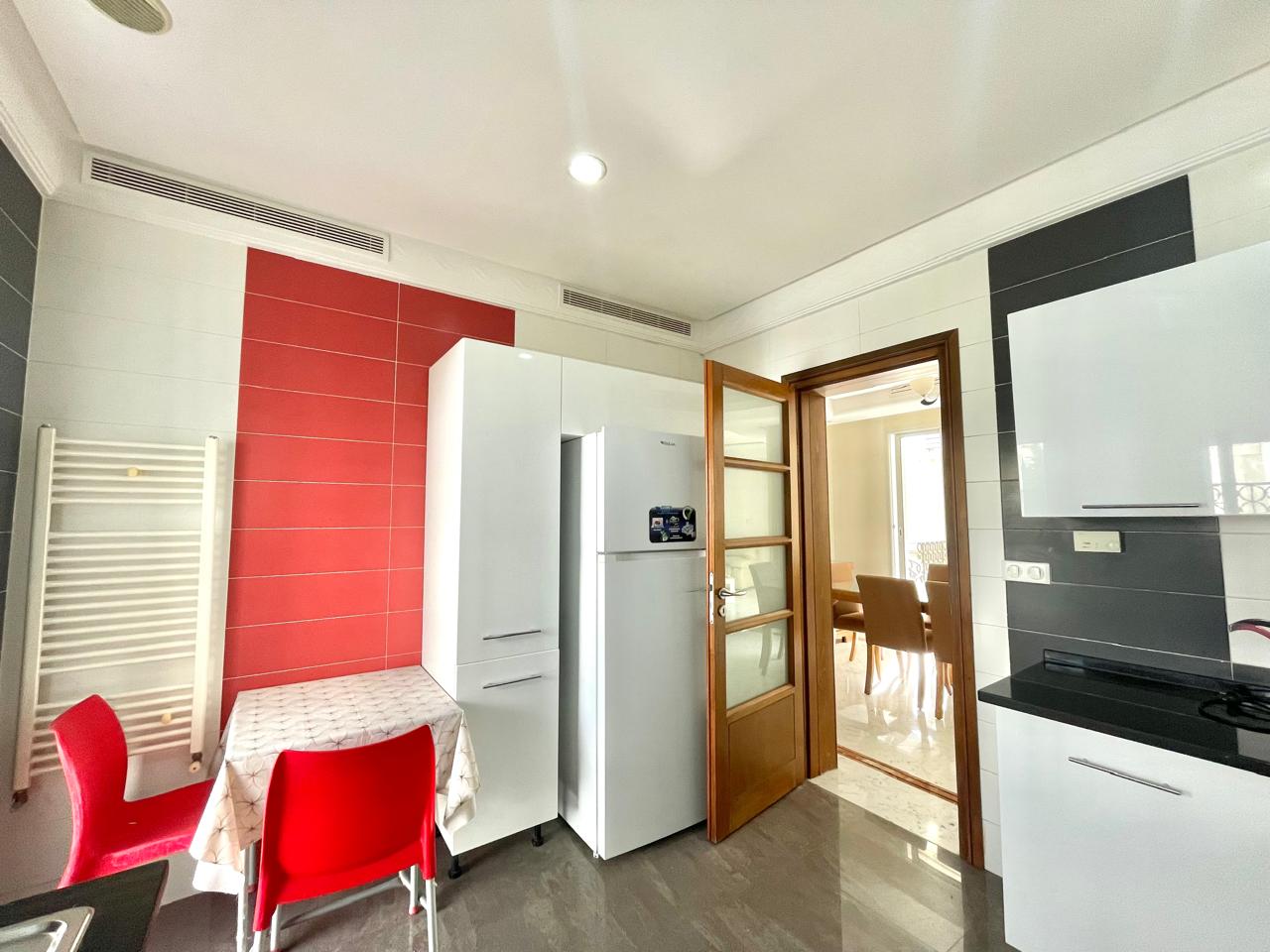 La Marsa&nbsp;Berge Du Lac&nbsp;Location&nbsp;Appart. 4 pi�ces&nbsp;S3 meubl� au lac2