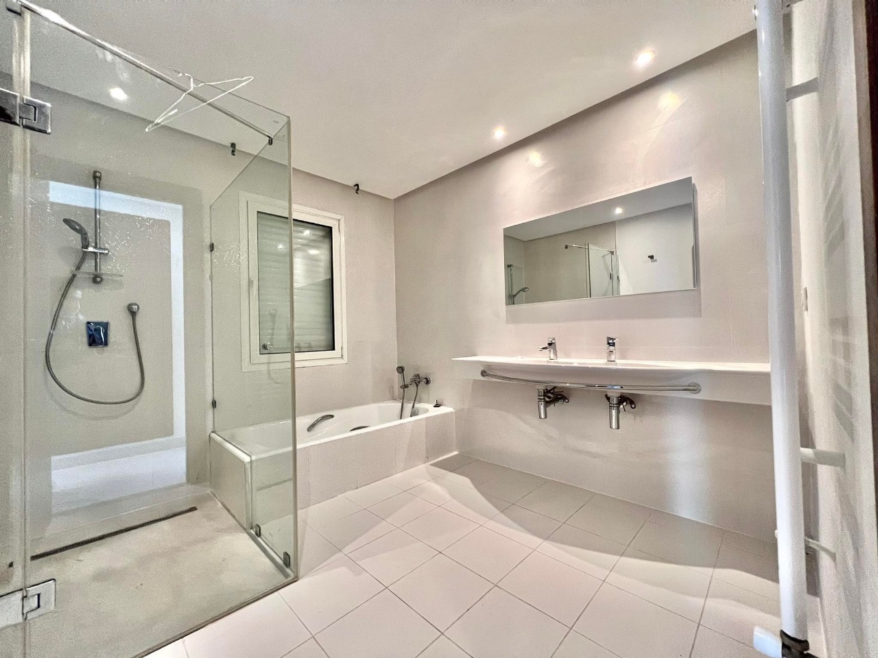 La Marsa&nbsp;Gammart&nbsp;Location&nbsp;Maisons&nbsp;Villa s4 avec piscine � gammarth