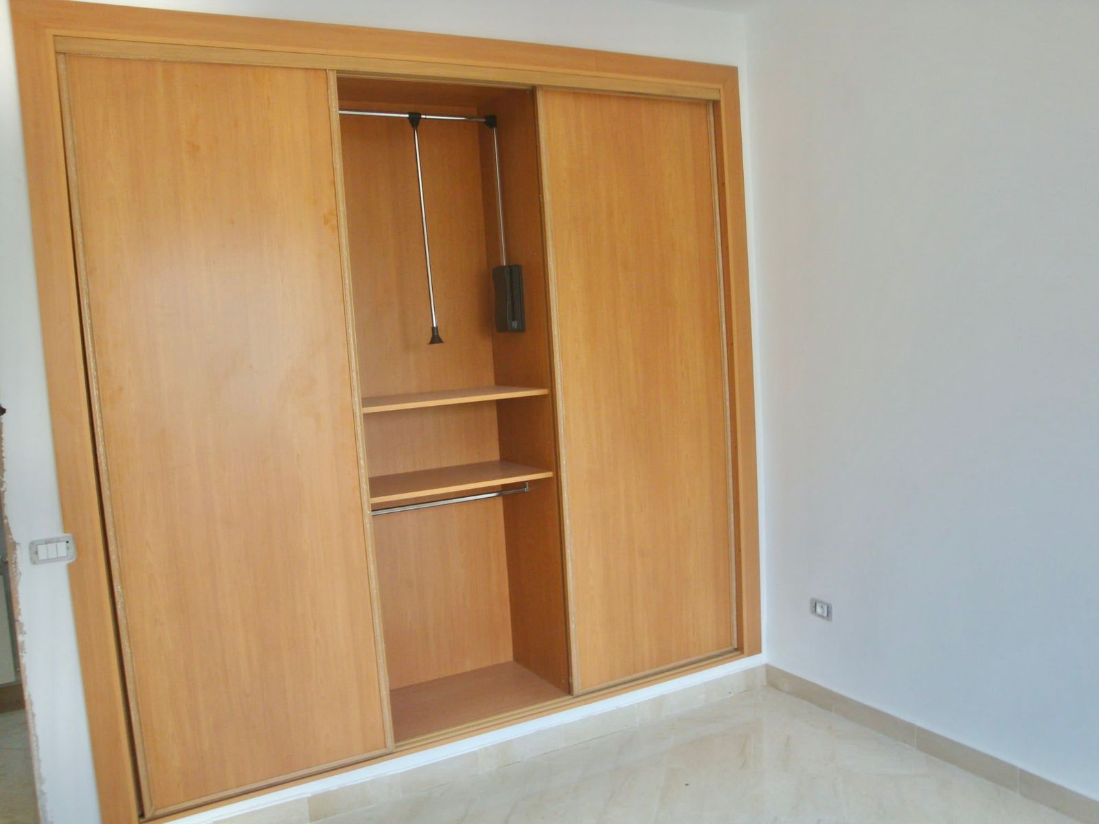 La Marsa&nbsp;El Aouina&nbsp;Location&nbsp;Maisons&nbsp;Etage s3 � l'aouina