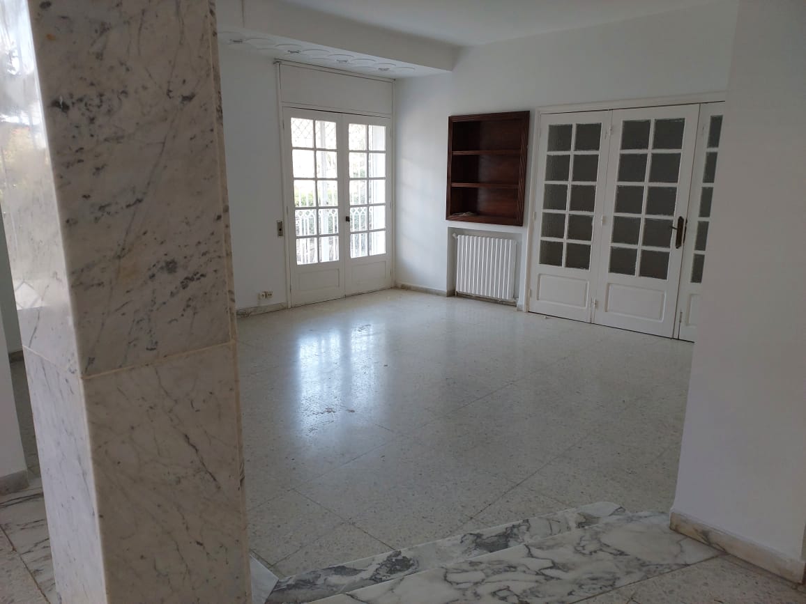 La Soukra&nbsp;Chotrana 1&nbsp;Location&nbsp;Maisons&nbsp;Villa s3 avec grand jardin � la soukra