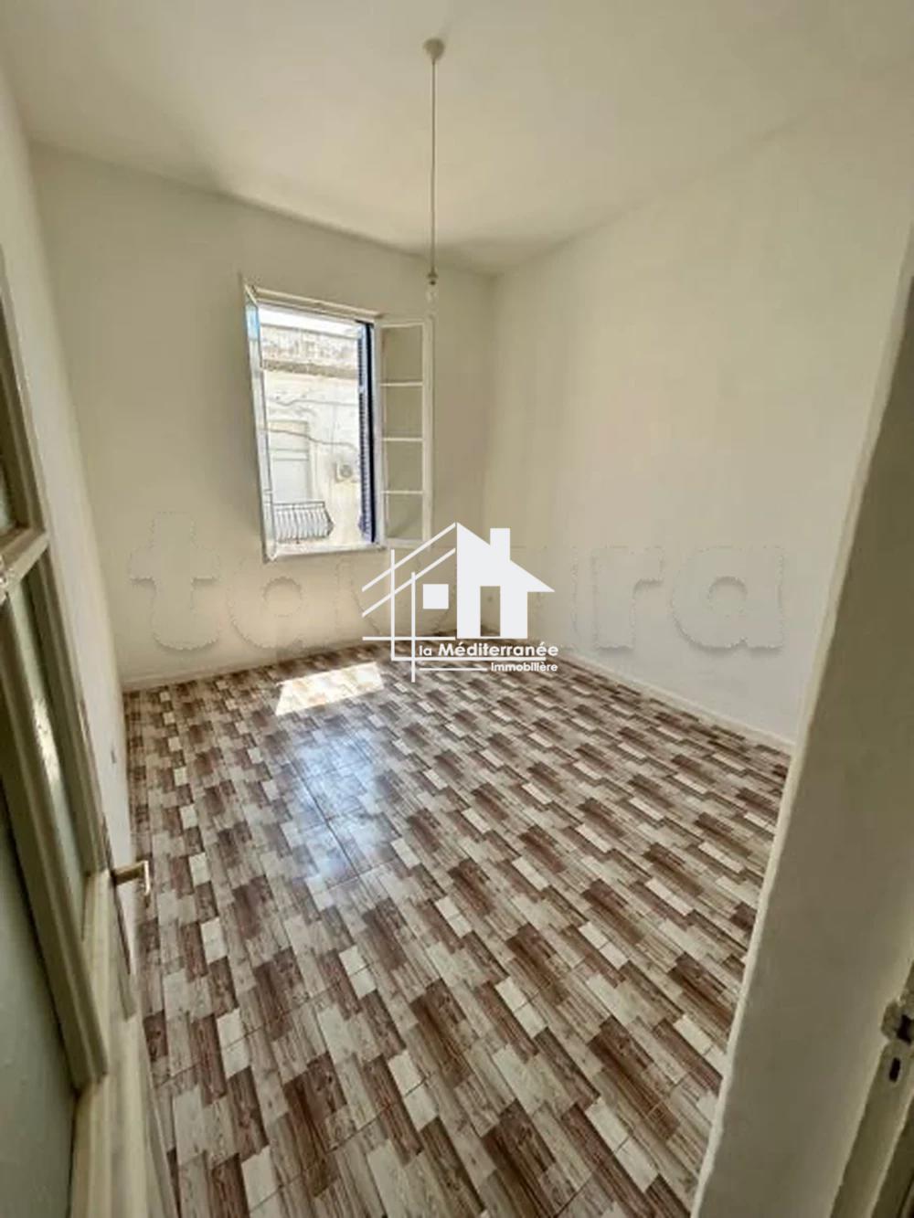 Bab Bhar&nbsp;Bab Bhar&nbsp;Location&nbsp;Appart. 2 pi�ces&nbsp;Appartement s2 au centre ville