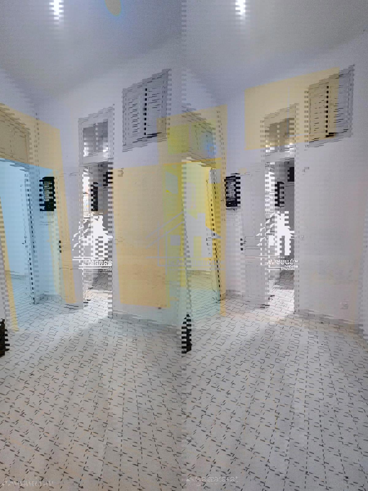 Bab Bhar&nbsp;Bab Bhar&nbsp;Location&nbsp;Appart. 2 pi�ces&nbsp;Appart s2 au centre ville tunis