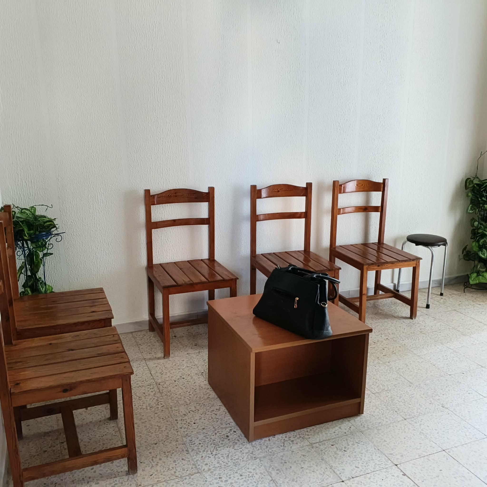 Ettadhamen&nbsp;Cite Ettadhamen&nbsp;Bureaux & Commerces&nbsp;Autre&nbsp;Local � vocation m�dicale