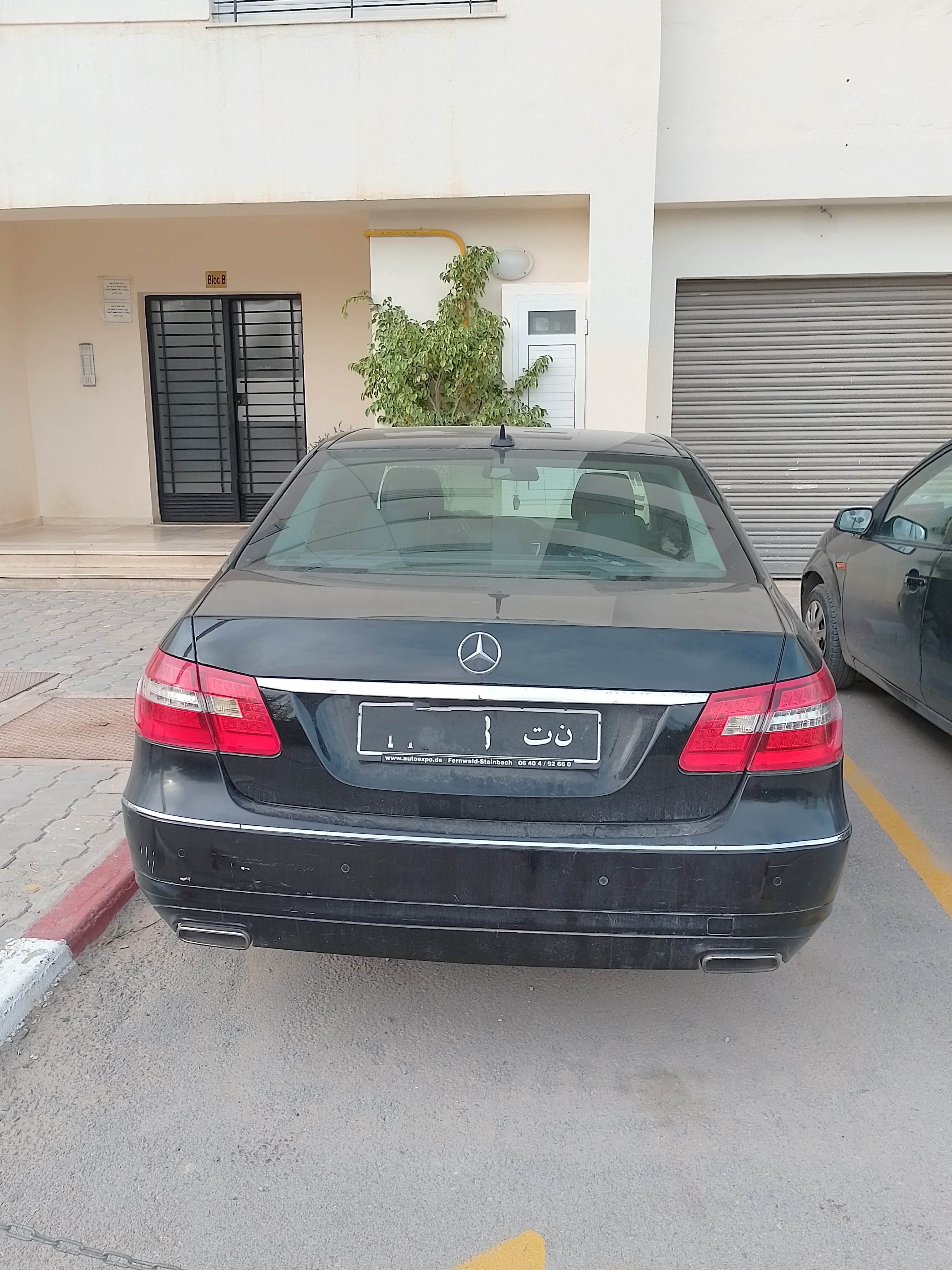 La Soukra&nbsp;Borj Louzir&nbsp;Mercedes&nbsp;E&nbsp;Mercedes e 200 en bonne �tat