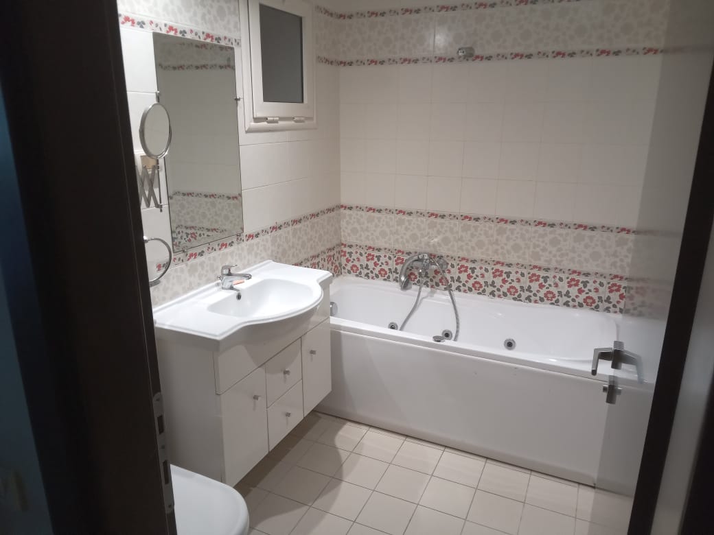 Ariana Ville&nbsp;Cite Ennasr 2&nbsp;Location&nbsp;Appart. 3 pi�ces&nbsp;S plus 2 a ennasr 2 wb4382