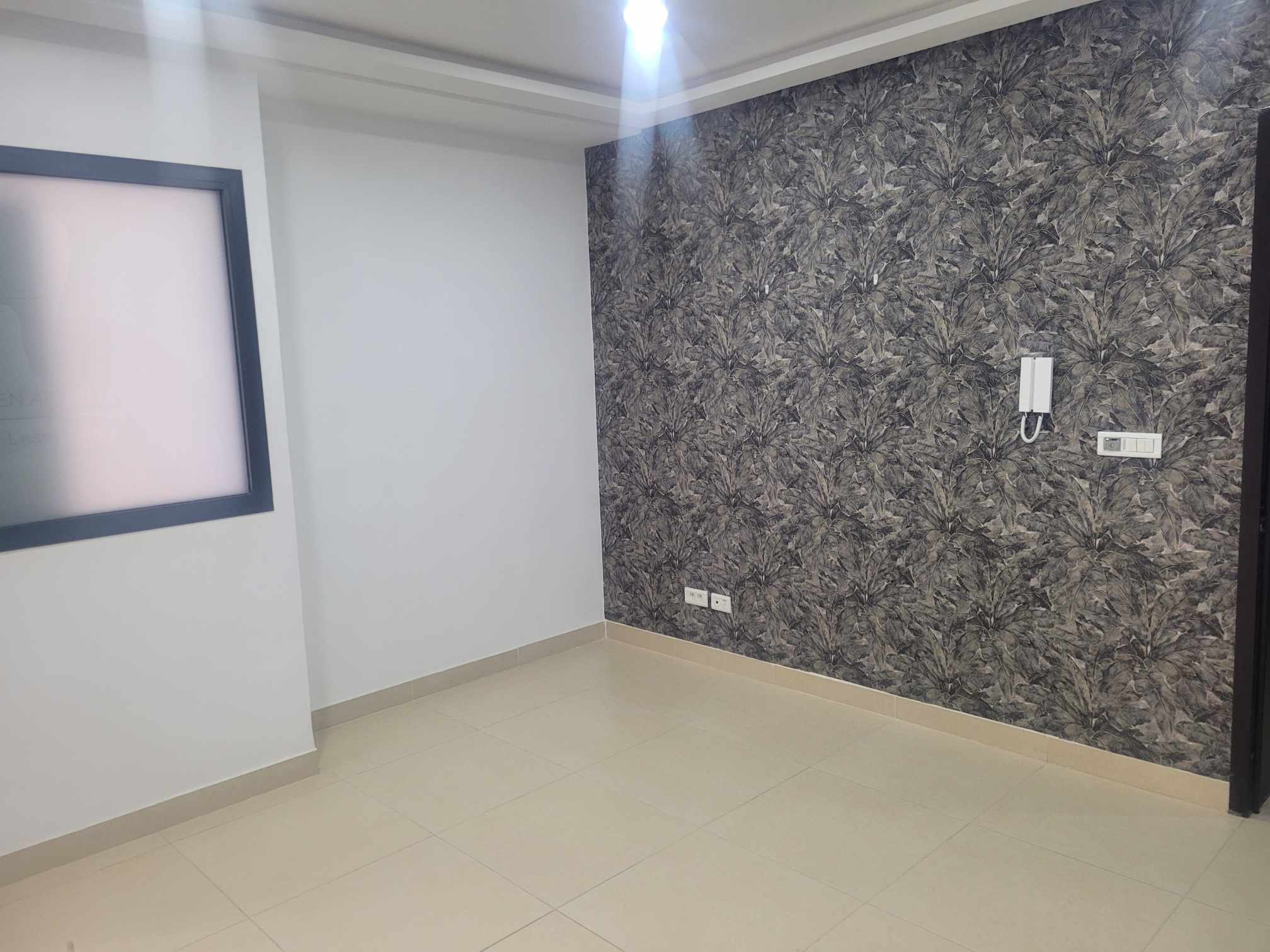 La Soukra&nbsp;Borj Louzir&nbsp;Bureaux & Commerces&nbsp;Bureau&nbsp;Bureau s plus 2 hst a borj louzir wb3744