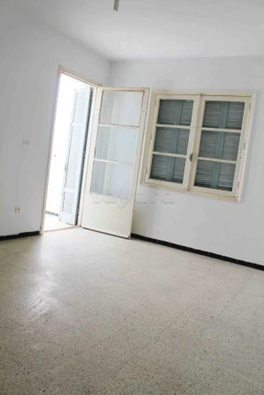 Cite El Khadra&nbsp;Cite El Khadra&nbsp;Location&nbsp;Appart. 3 pi�ces&nbsp;S plus 2 a la cit� el khadhra wb3409