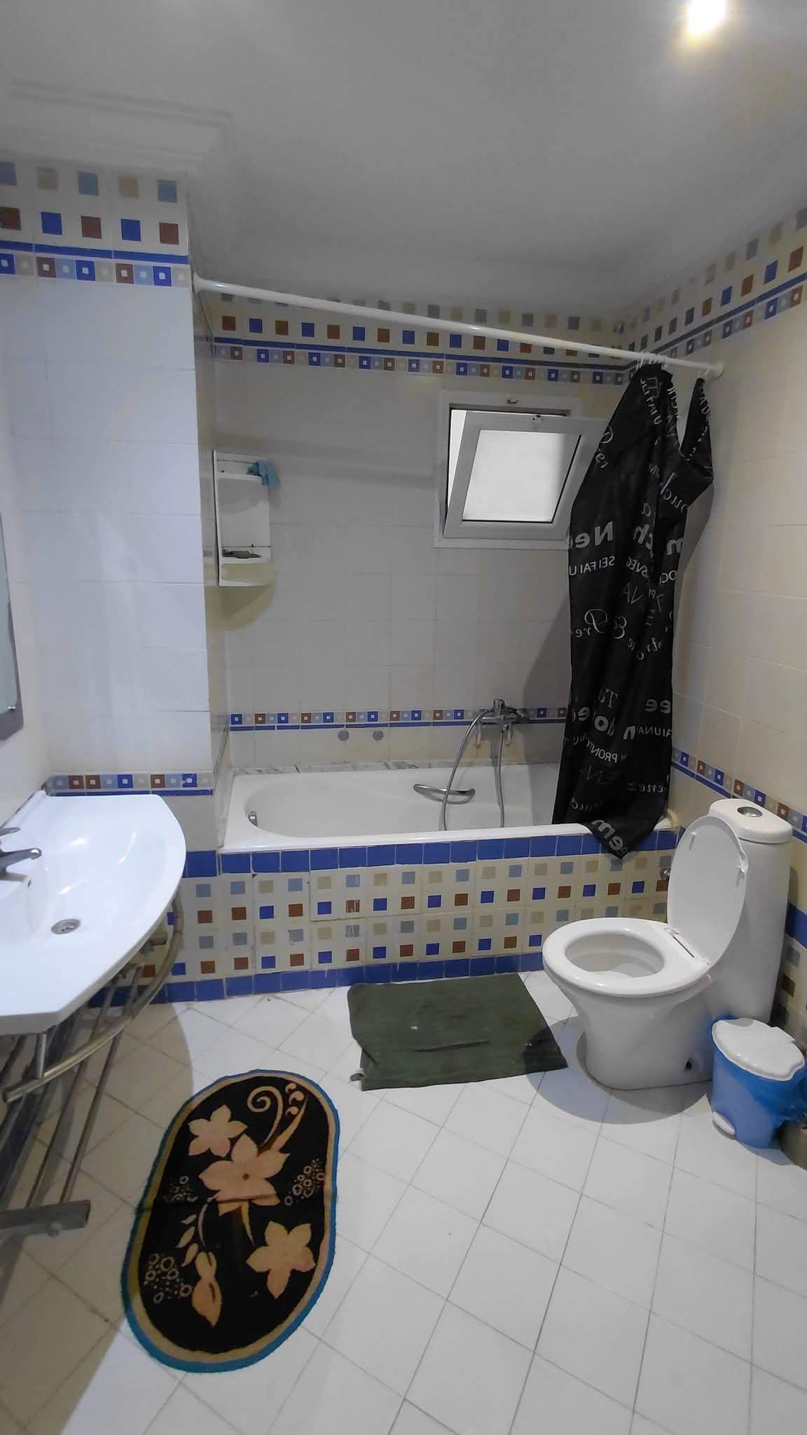 Ariana Ville&nbsp;El Menzah 7&nbsp;Location vacances&nbsp;Appart. 3 pi�ces&nbsp;S plus 2 meubl� a el manzah 7 bis