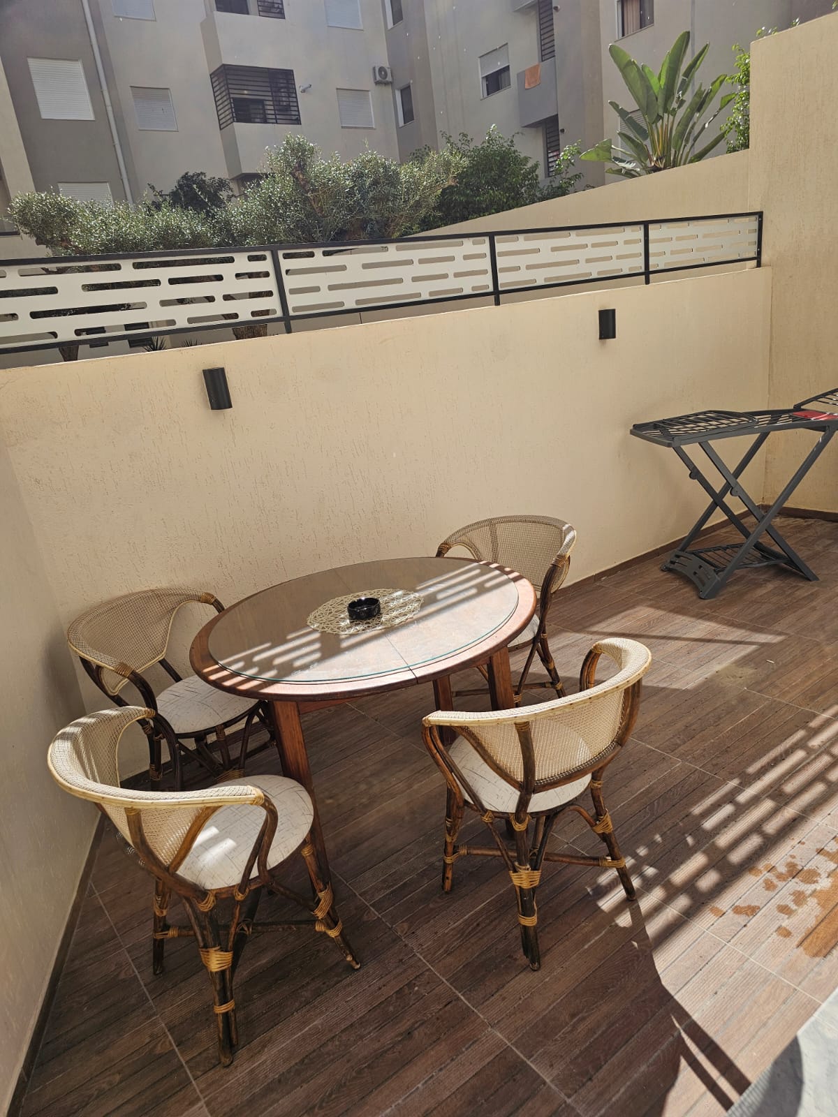 Ain Zaghouan&nbsp;Ain Zaghouan&nbsp;Location&nbsp;Appart. 3 pi�ces&nbsp;S plus deux meubl� � la nouvelle soukra