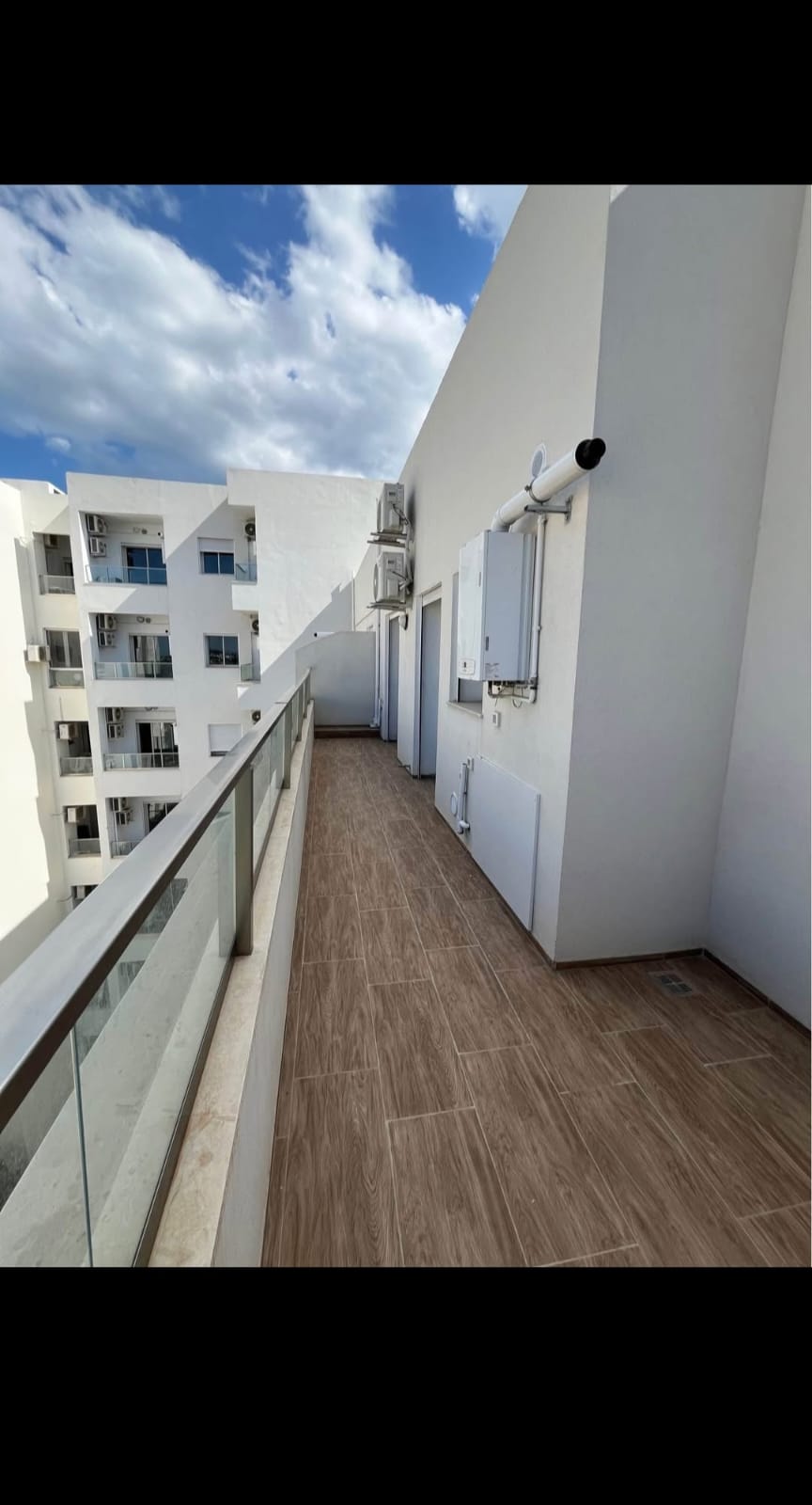 La Marsa&nbsp;El Aouina&nbsp;Location&nbsp;Appart. 3 pi�ces&nbsp;S plus un avec une terrasse � l'aouina