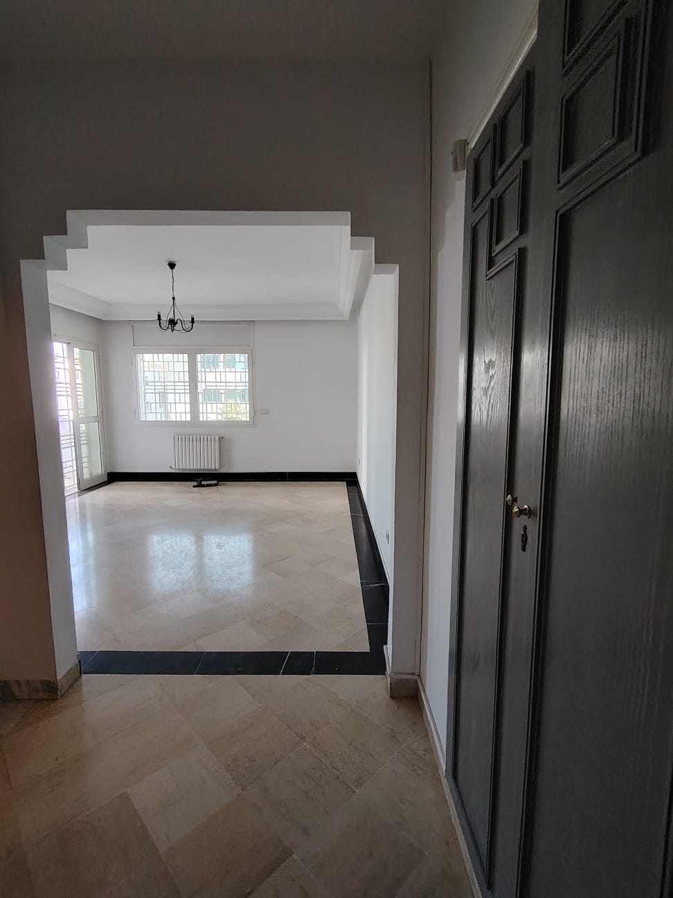 Ariana Ville&nbsp;Cite Ennasr 2&nbsp;Location&nbsp;Appart. 4 pi�ces&nbsp;S plus 3 strat�gique � ennasr 2